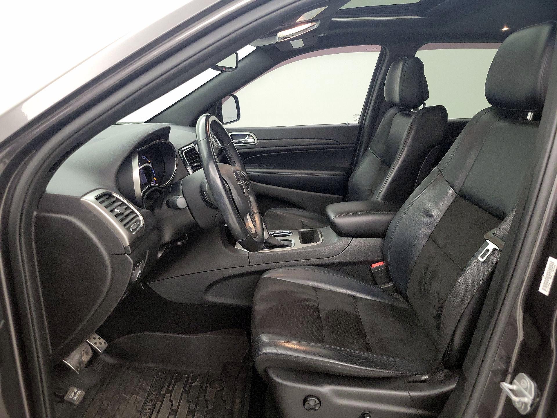 Thumbnail: 2019 Jeep Grand Cherokee - 11