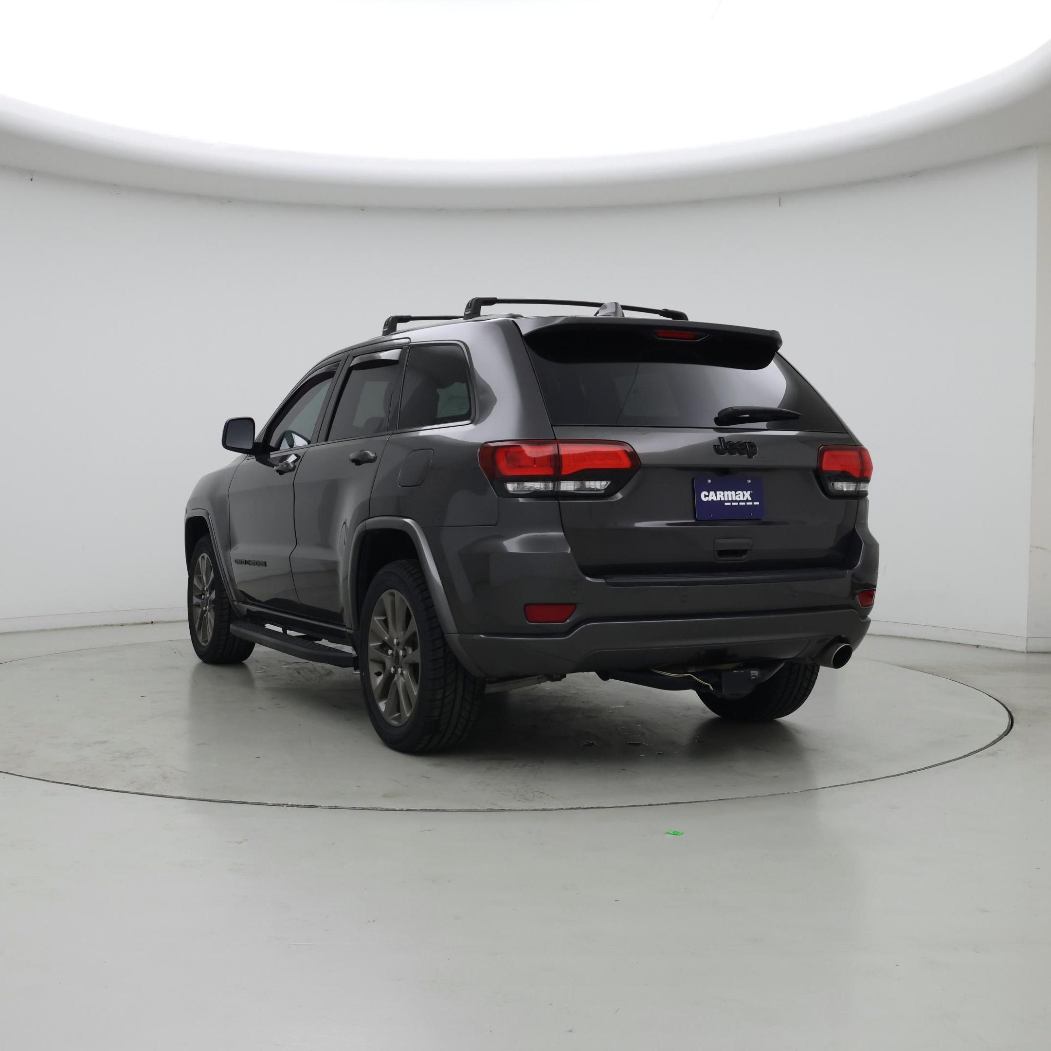 Thumbnail: 2019 Jeep Grand Cherokee - 2