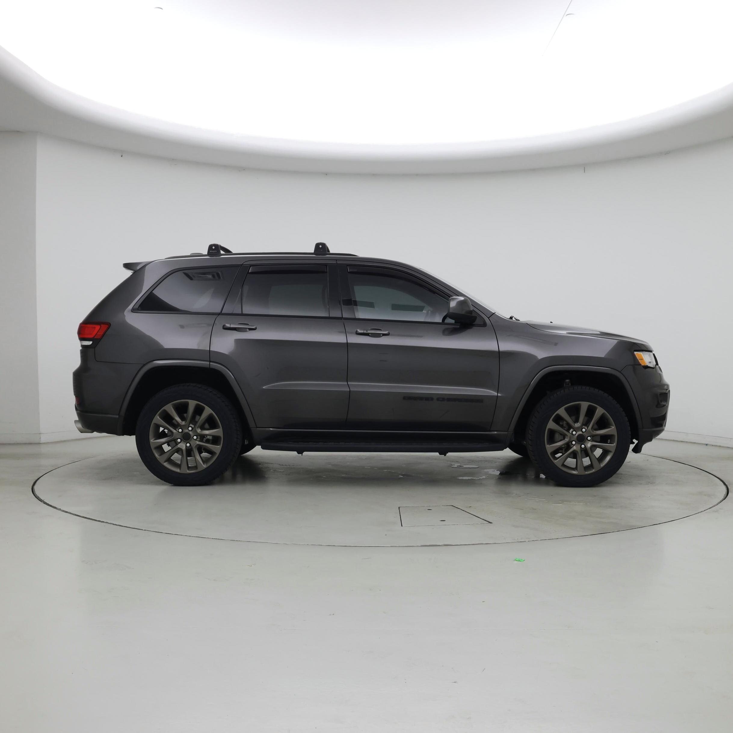 Thumbnail: 2019 Jeep Grand Cherokee - 7