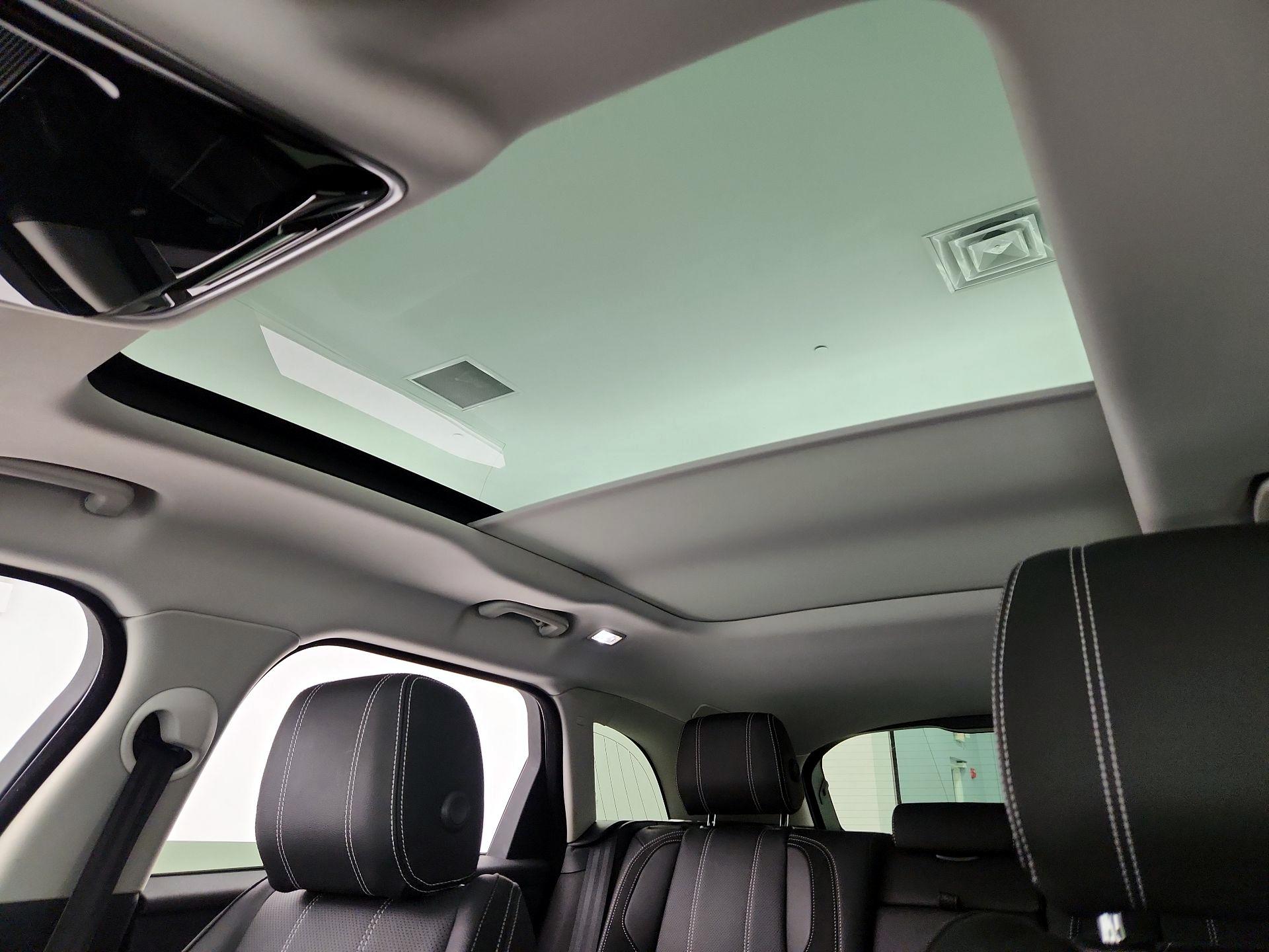 Thumbnail: 2019 Land Rover Range Rover Velar - 20