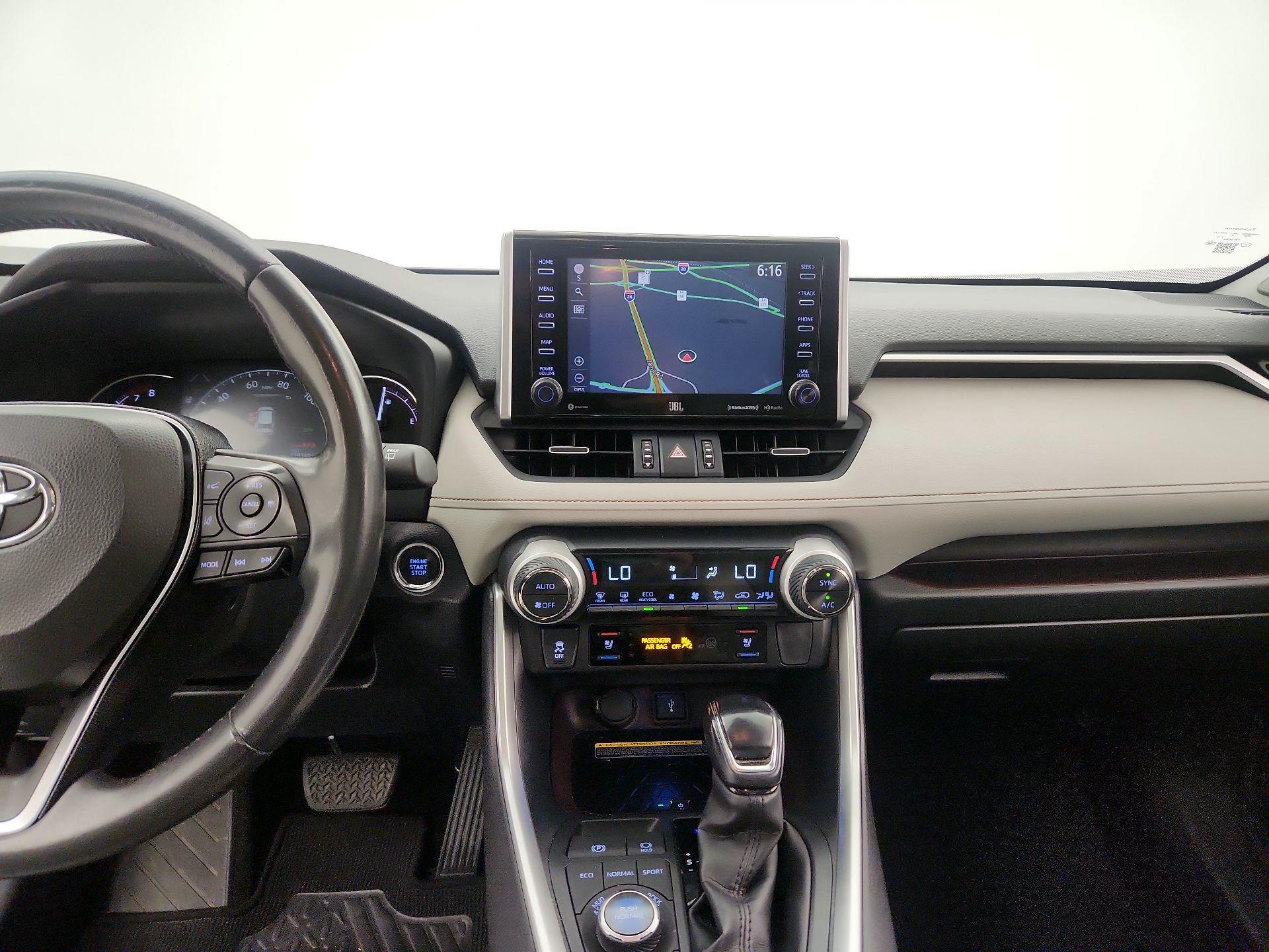 Thumbnail: 2020 Toyota RAV4 - 9