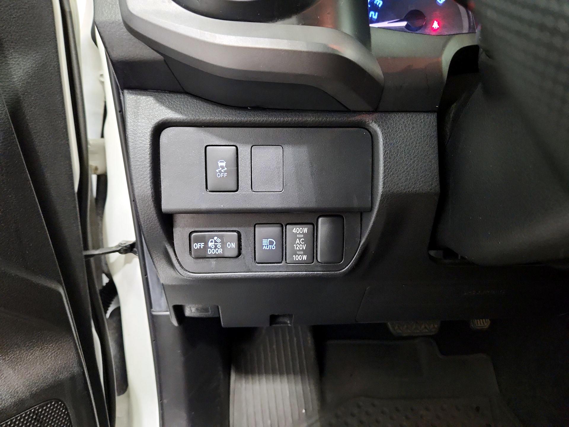 Thumbnail: 2023 Toyota Tacoma - 13