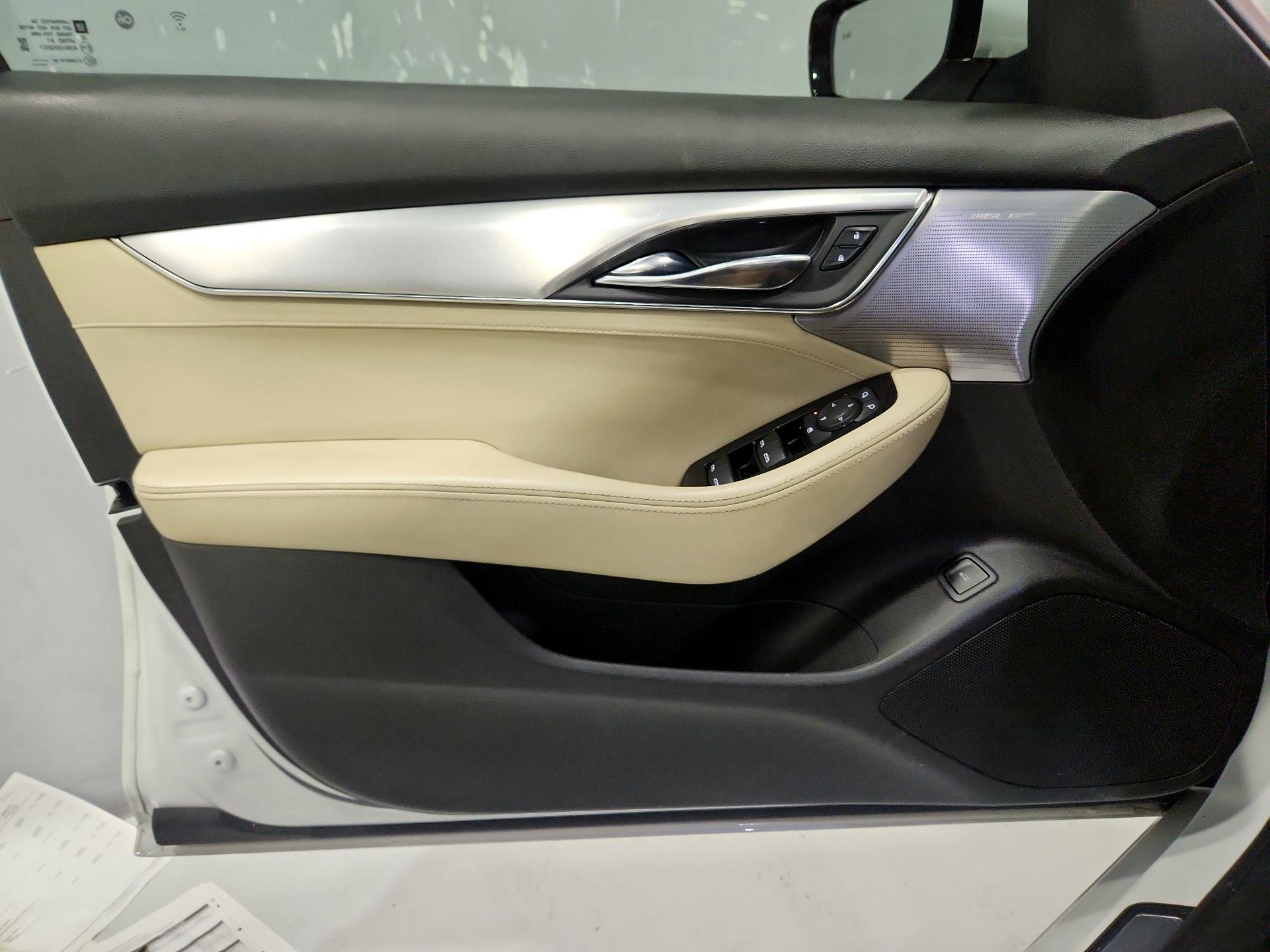 Thumbnail: 2023 Cadillac CT5 - 12