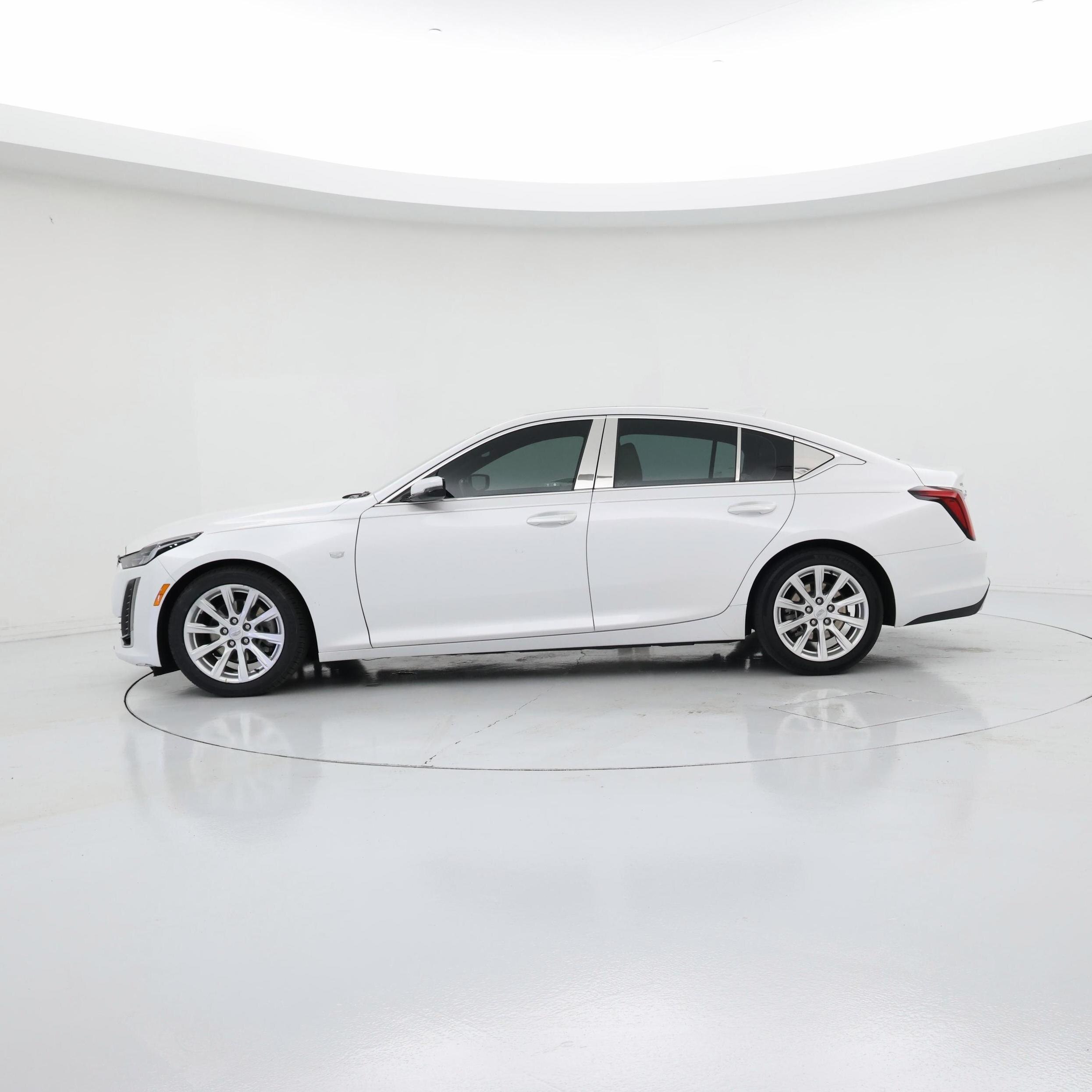 Thumbnail: 2023 Cadillac CT5 - 3