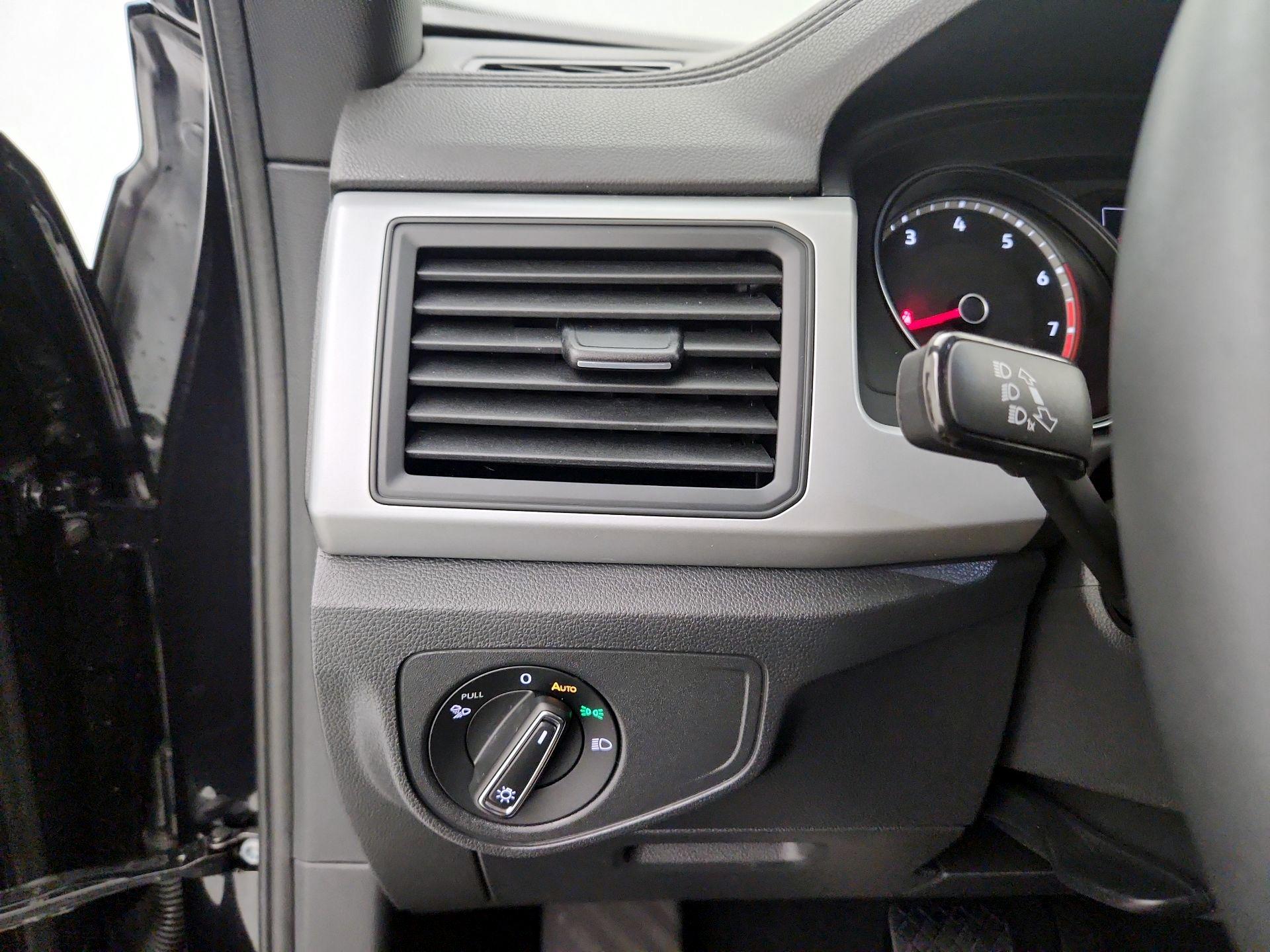 Thumbnail: 2021 Volkswagen Atlas - 13