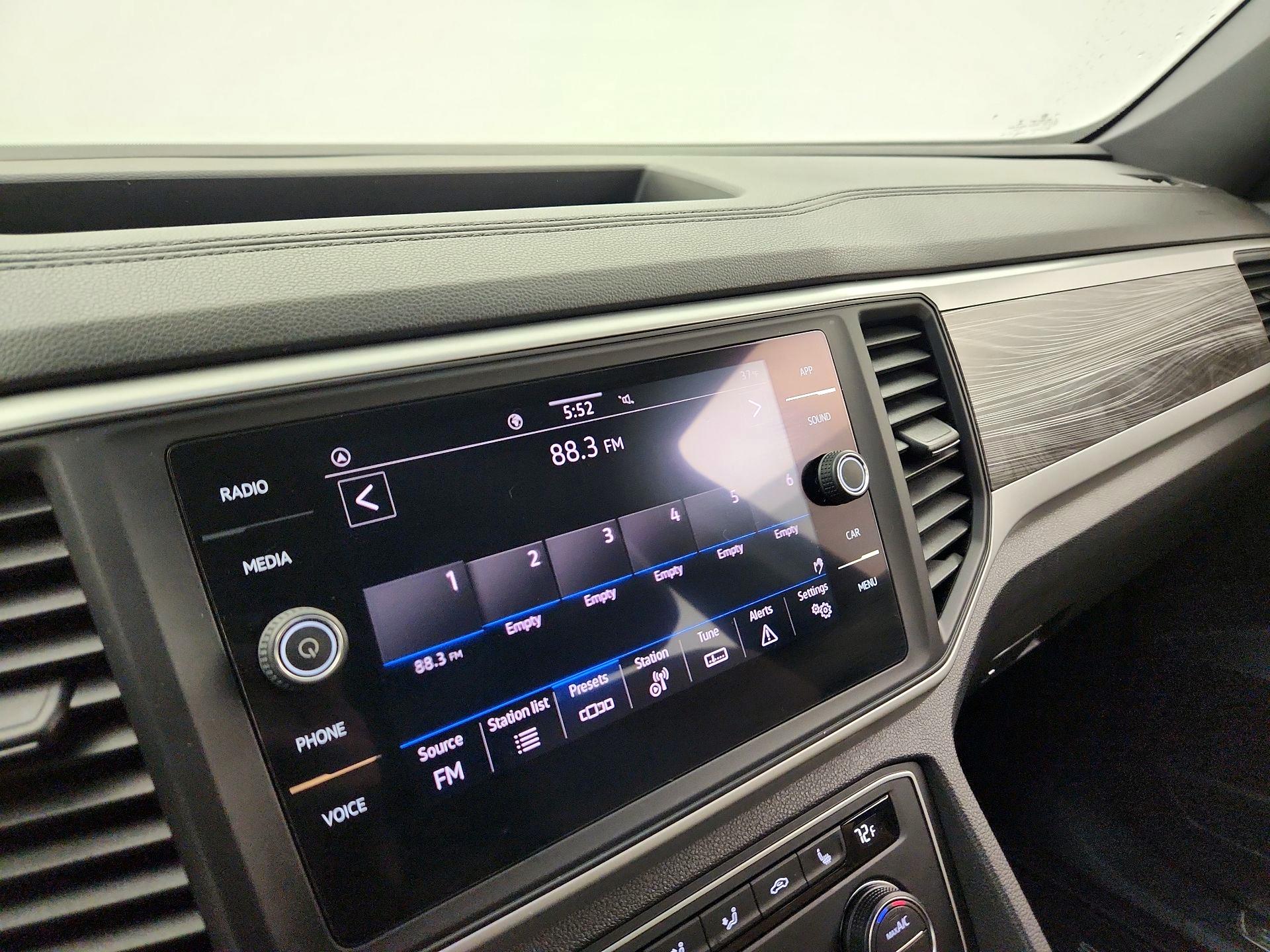 Thumbnail: 2021 Volkswagen Atlas - 15