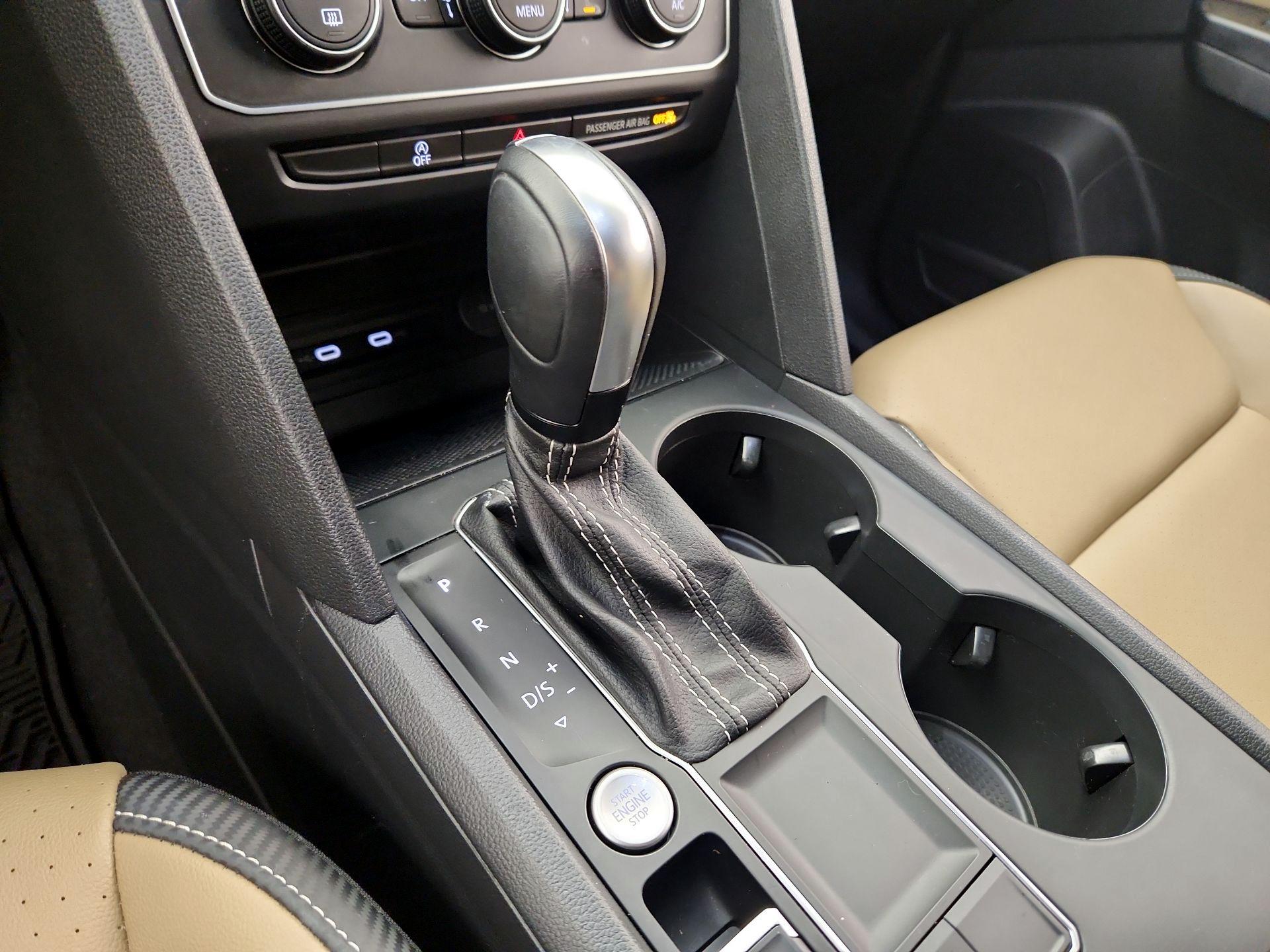 Thumbnail: 2021 Volkswagen Atlas - 17