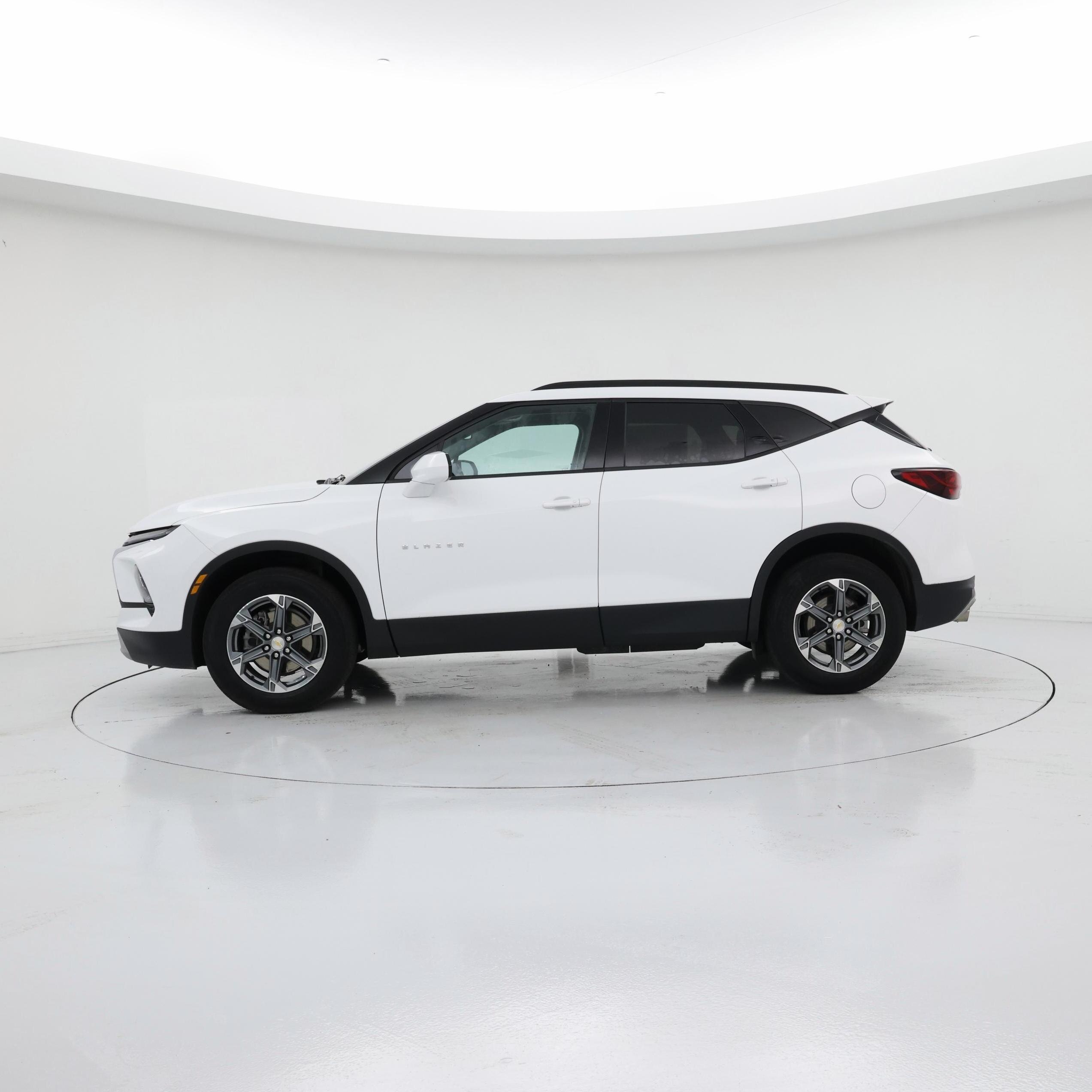 Thumbnail: 2024 Chevrolet Blazer - 3