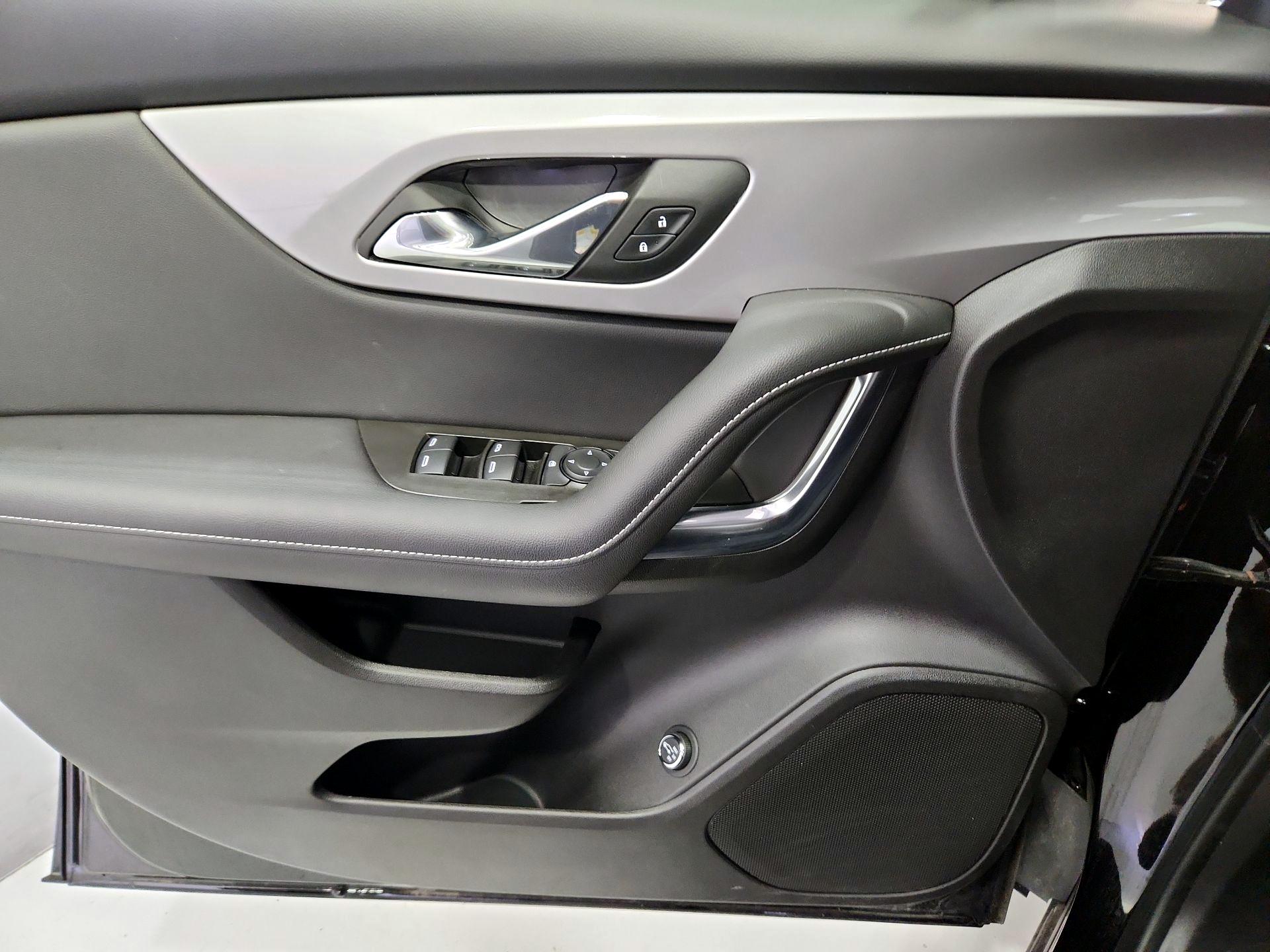 Thumbnail: 2024 Chevrolet Blazer - 12