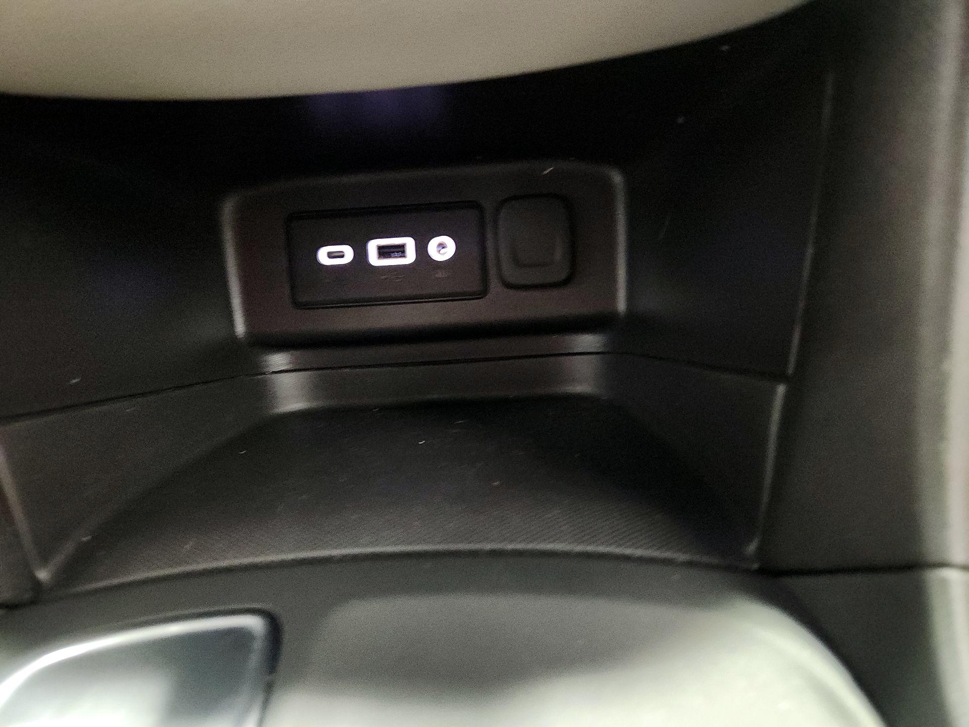 Thumbnail: 2023 Chevrolet Equinox - 18