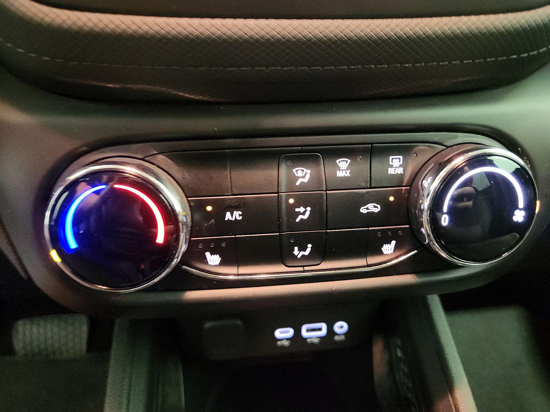 Thumbnail: 2023 Chevrolet TrailBlazer - 17