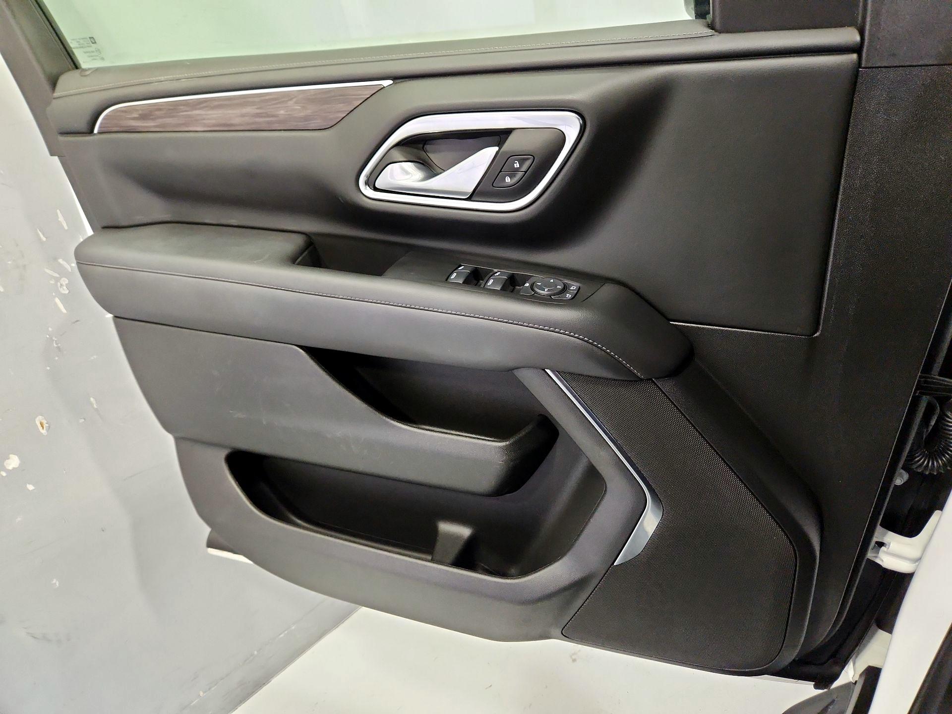 Thumbnail: 2024 Chevrolet Tahoe - 12