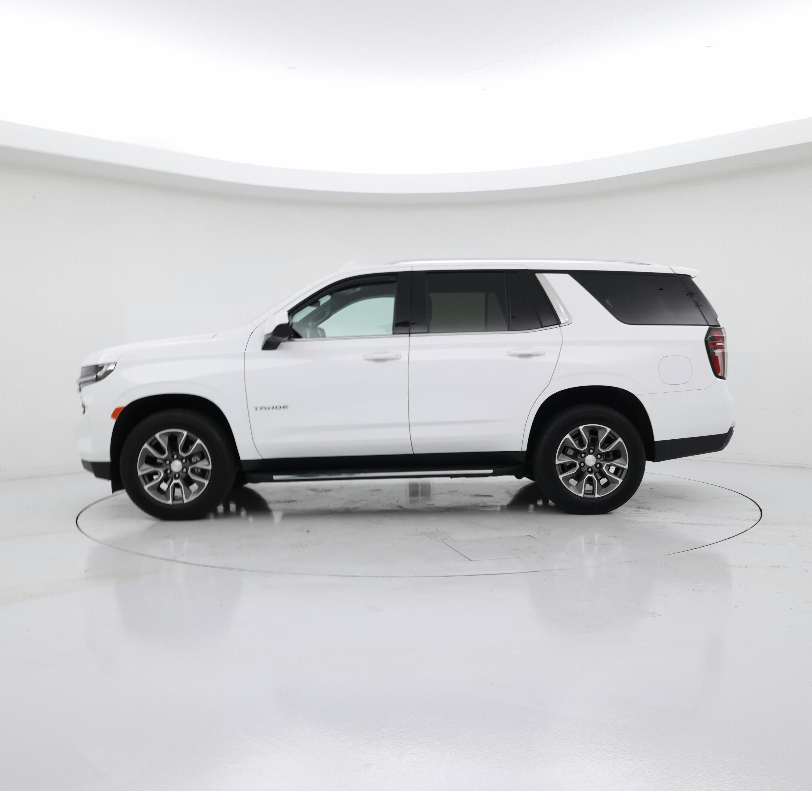 Thumbnail: 2024 Chevrolet Tahoe - 3