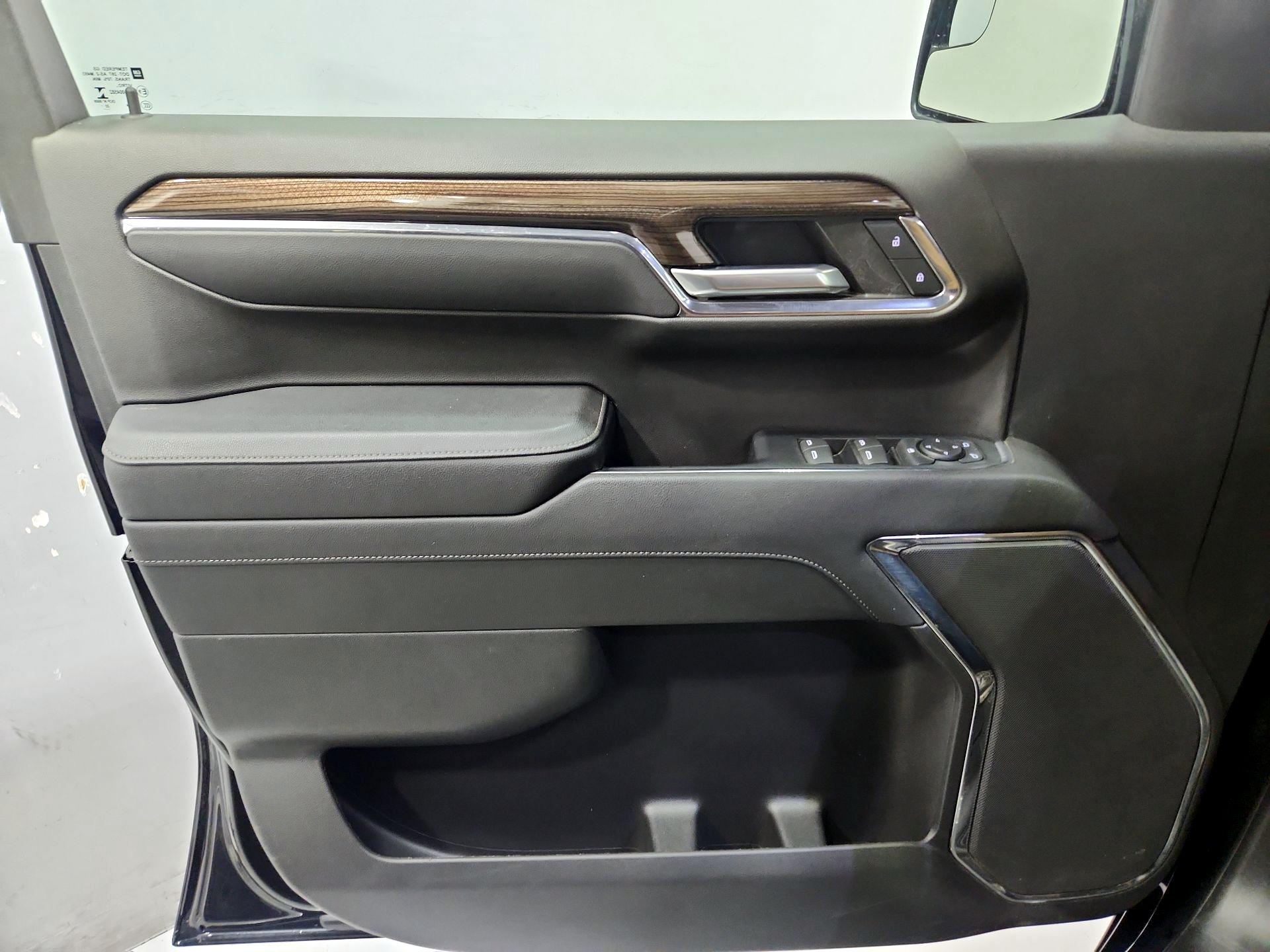 Thumbnail: 2023 Chevrolet Silverado 1500 - 12