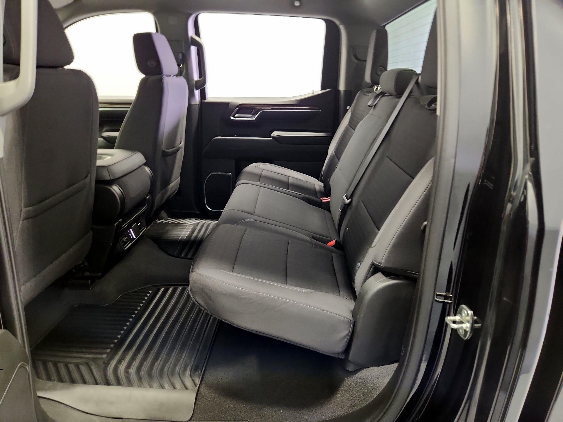 Thumbnail: 2024 Chevrolet Silverado 1500 - 20