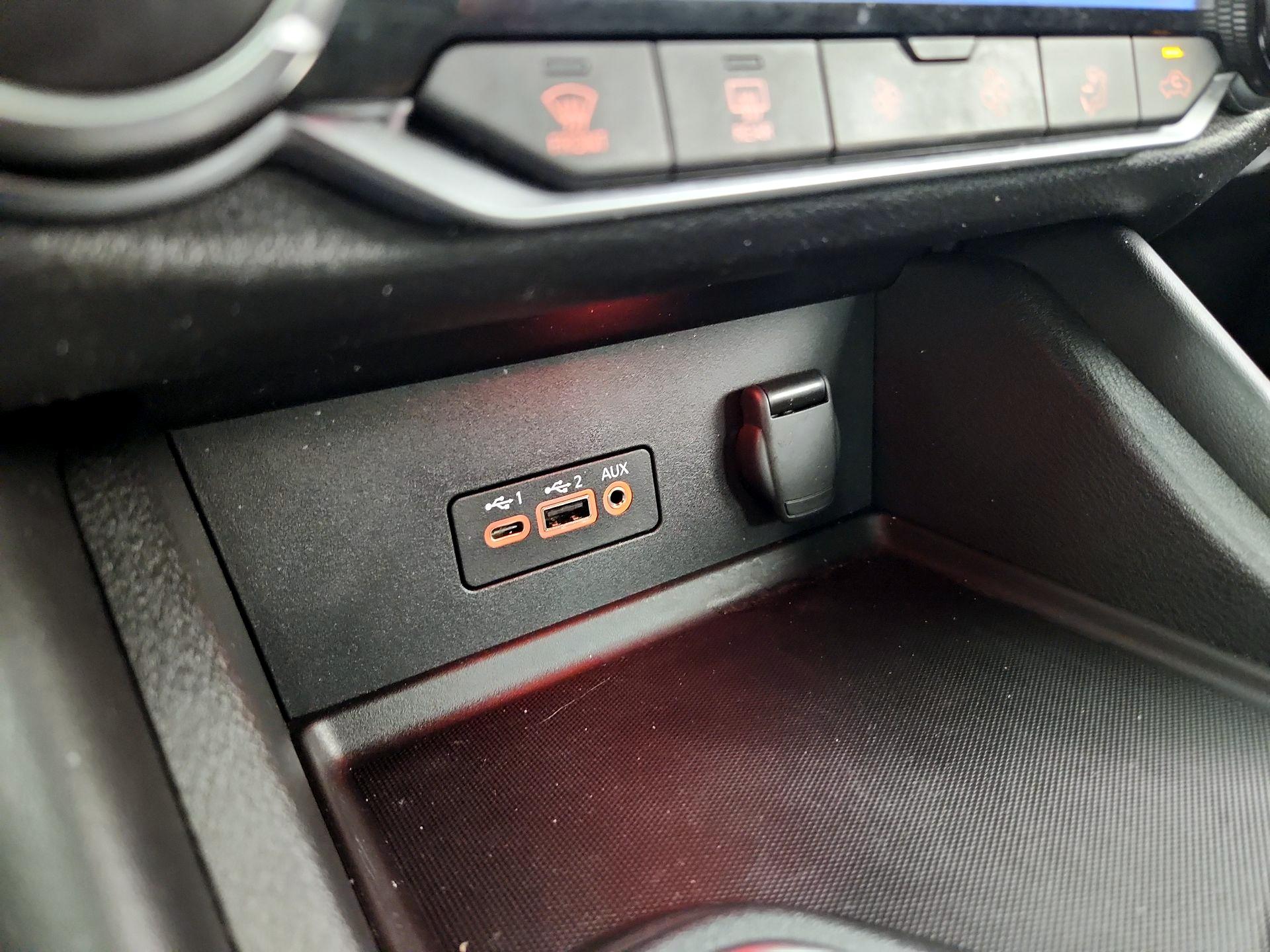 Thumbnail: 2022 Nissan Sentra - 18