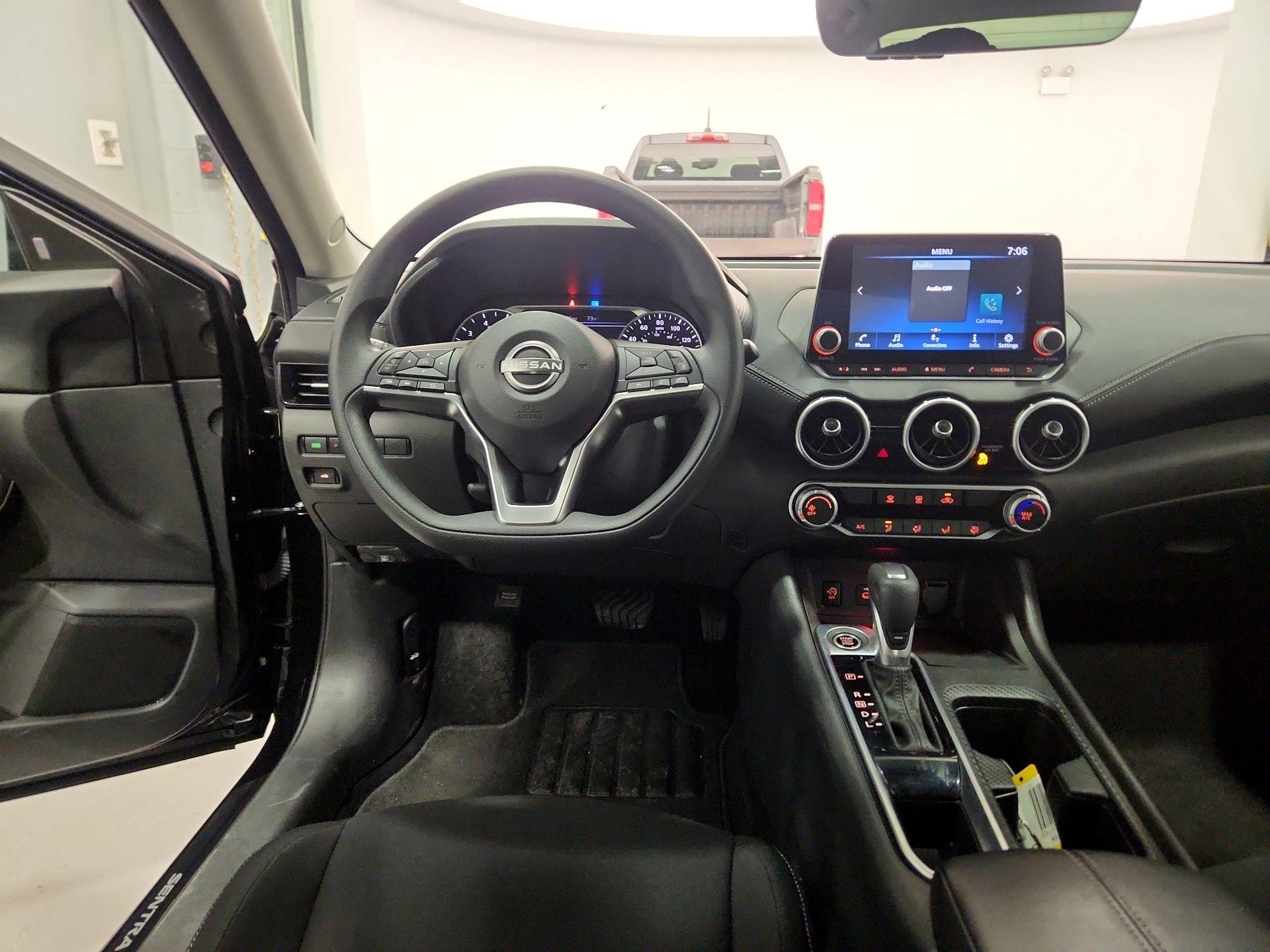 Thumbnail: 2025 Nissan Sentra - 10