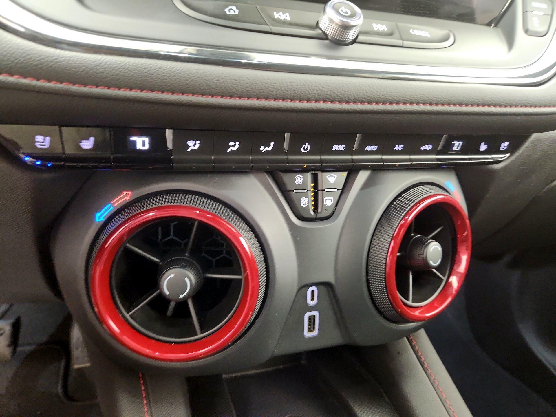 Thumbnail: 2023 Chevrolet Blazer - 17