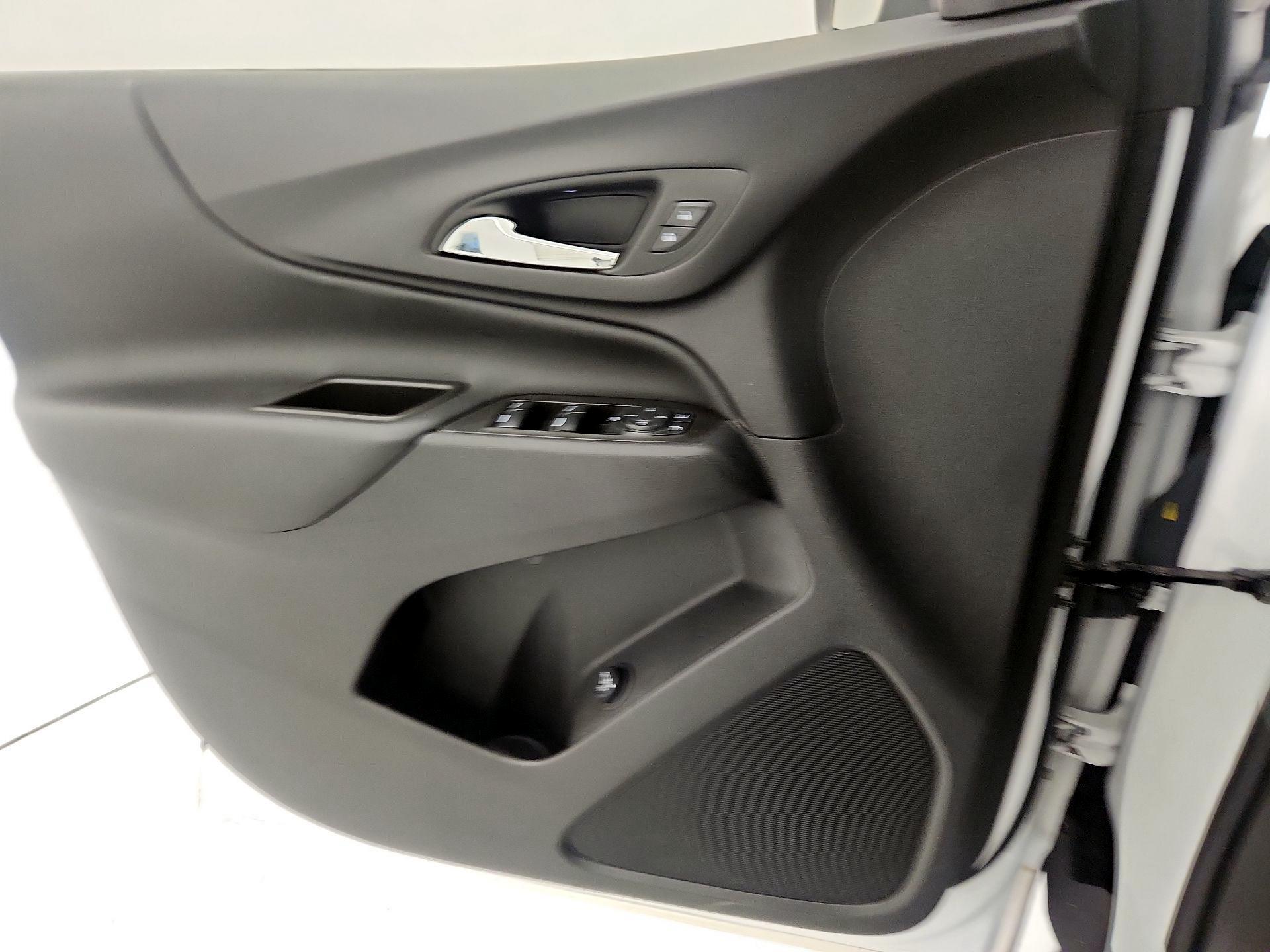 Thumbnail: 2024 Chevrolet Equinox - 12