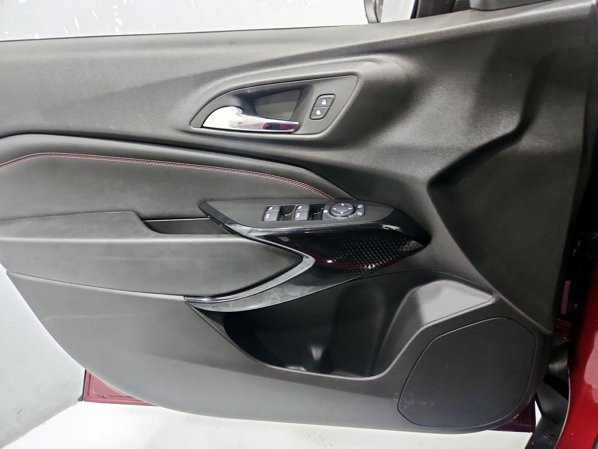 Thumbnail: 2025 Chevrolet Trax - 12