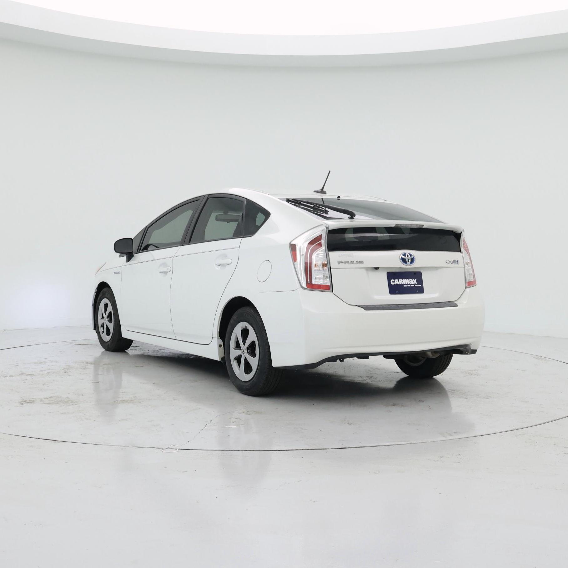 Thumbnail: 2015 Toyota Prius - 2