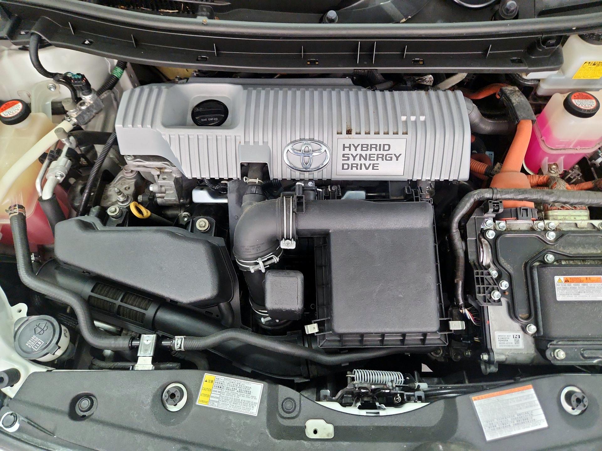 Thumbnail: 2015 Toyota Prius - 20