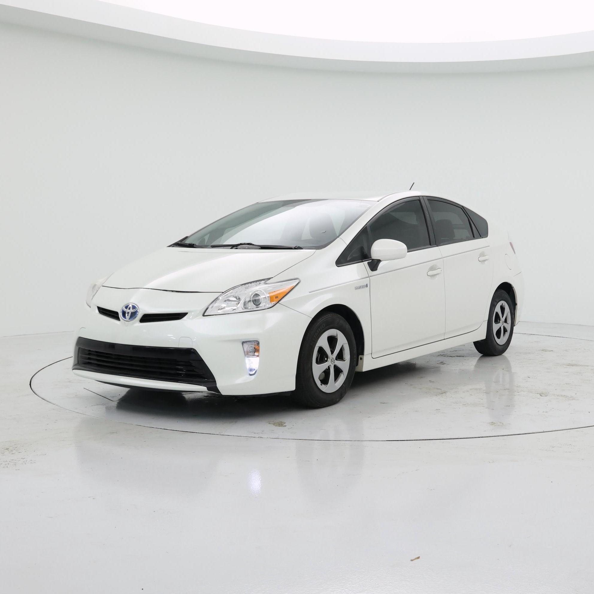 Thumbnail: 2015 Toyota Prius - 4