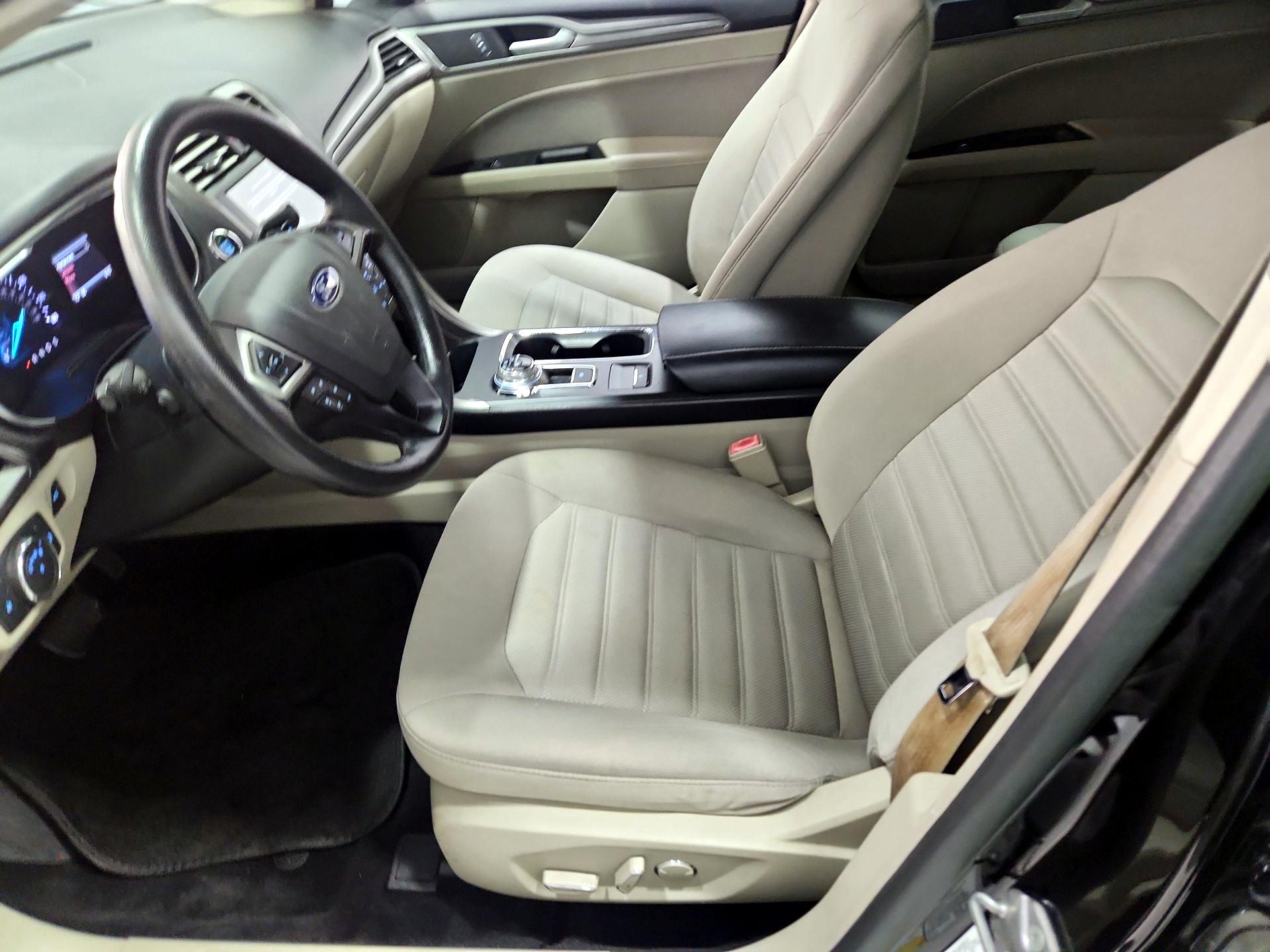 Thumbnail: 2019 Ford Fusion - 11