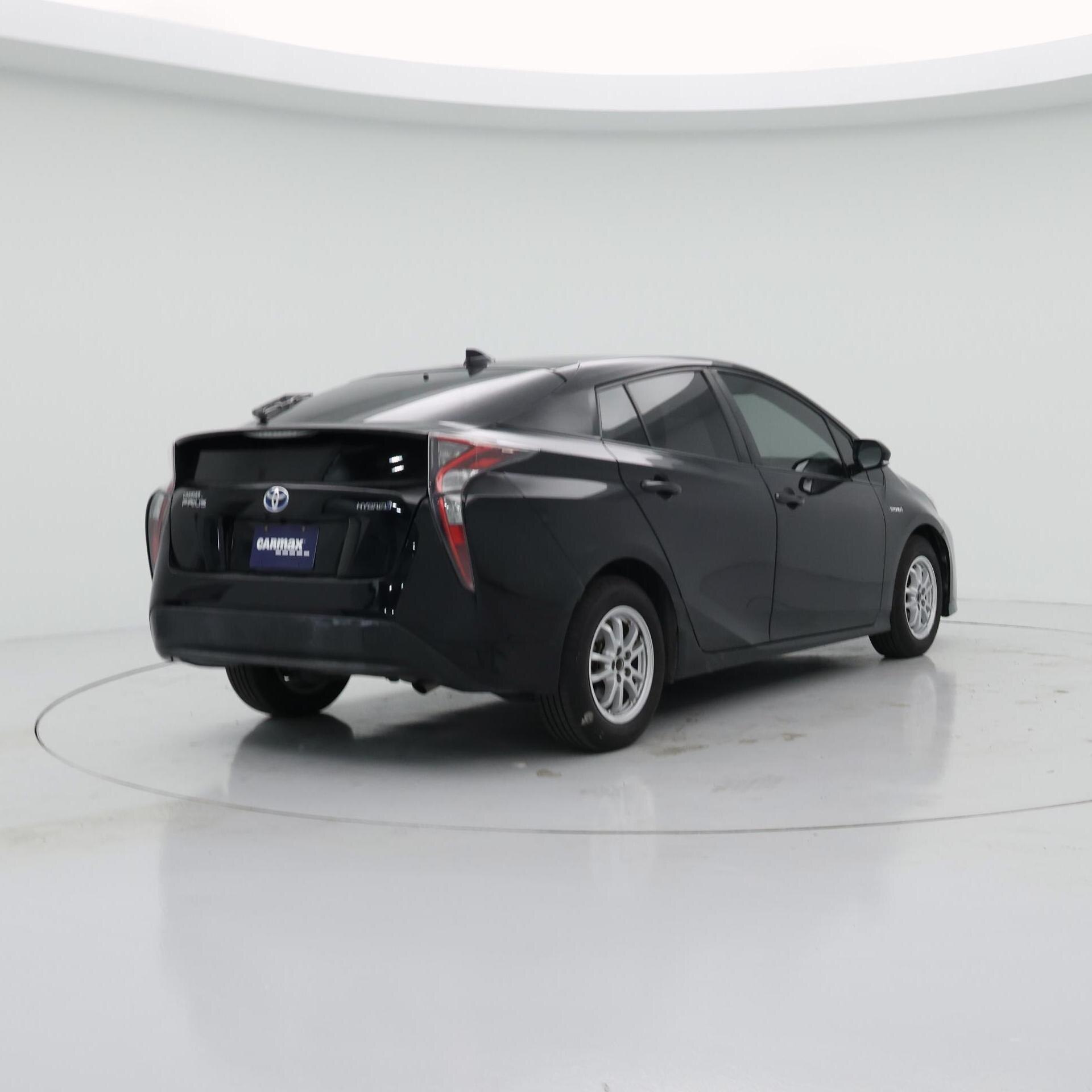 Thumbnail: 2016 Toyota Prius - 8