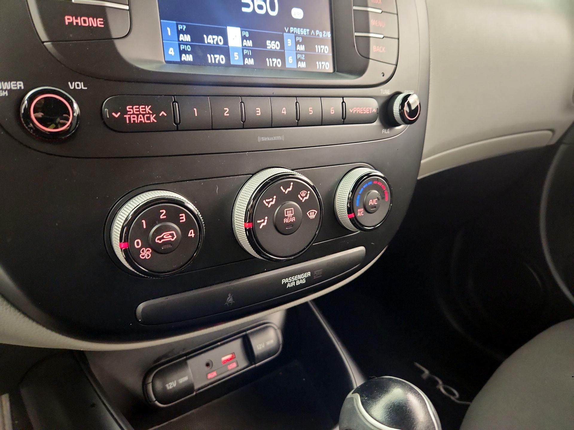 Thumbnail: 2018 Kia Soul - 15