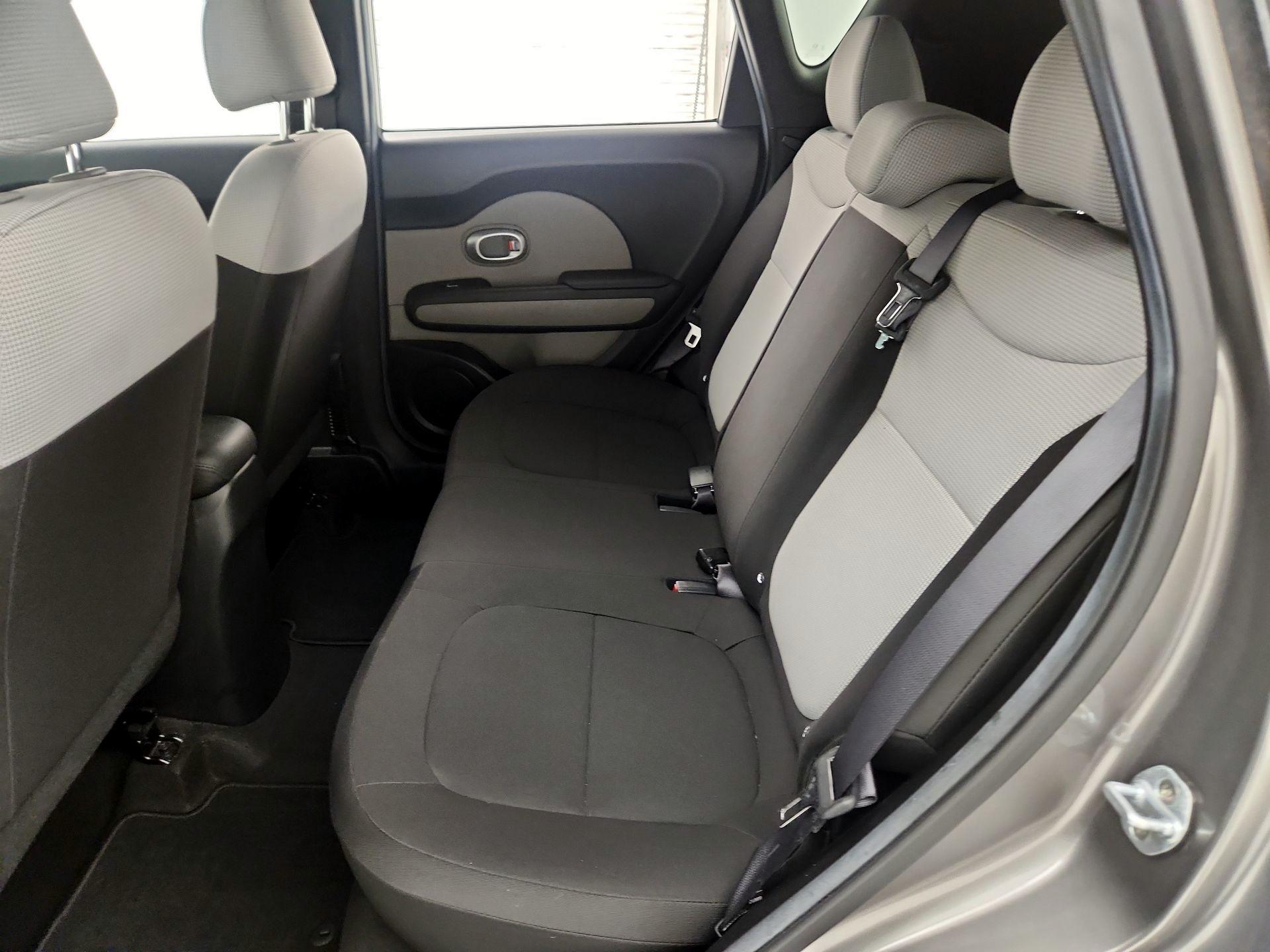 Thumbnail: 2018 Kia Soul - 18