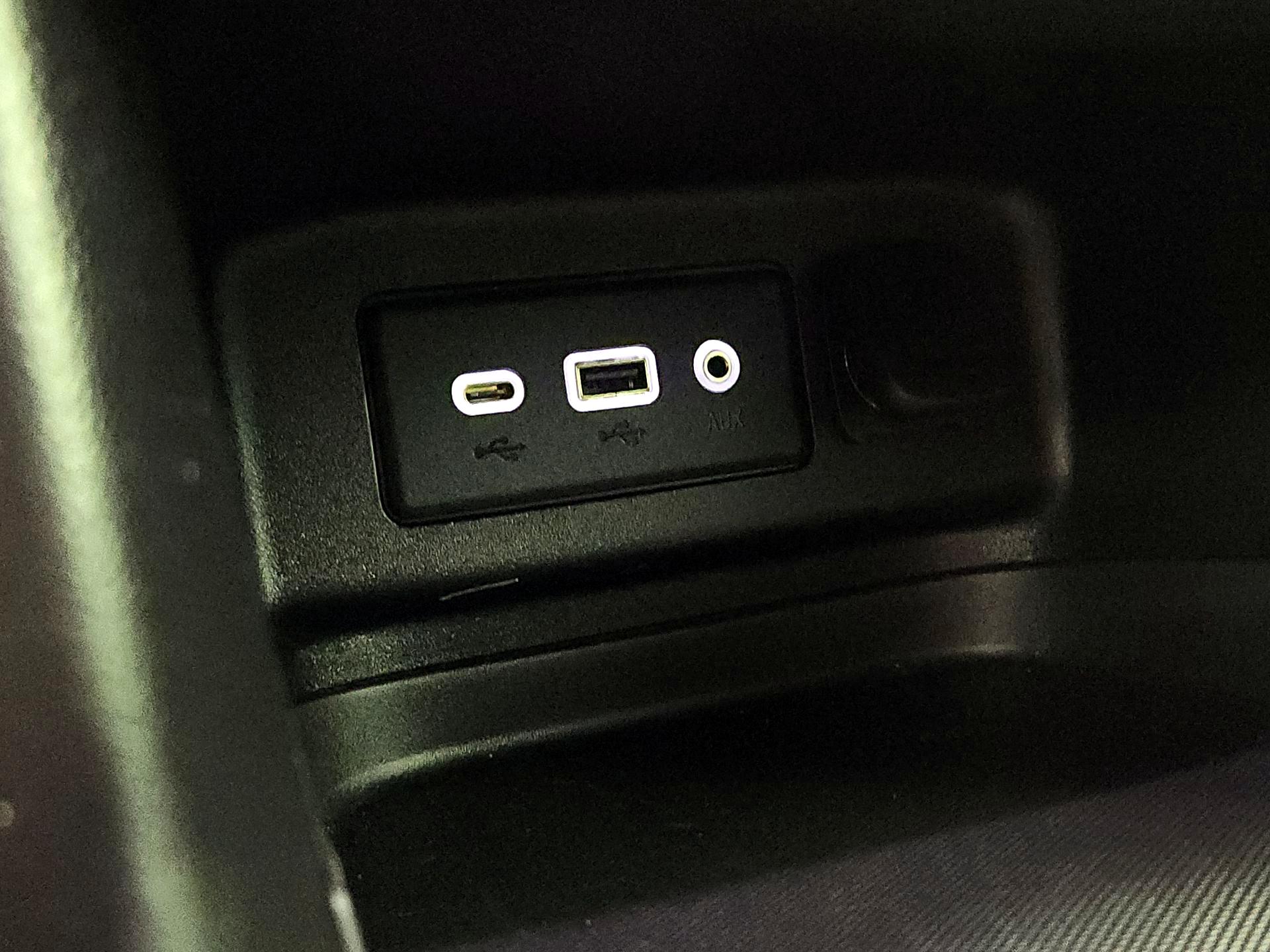 Thumbnail: 2021 Chevrolet Equinox - 19