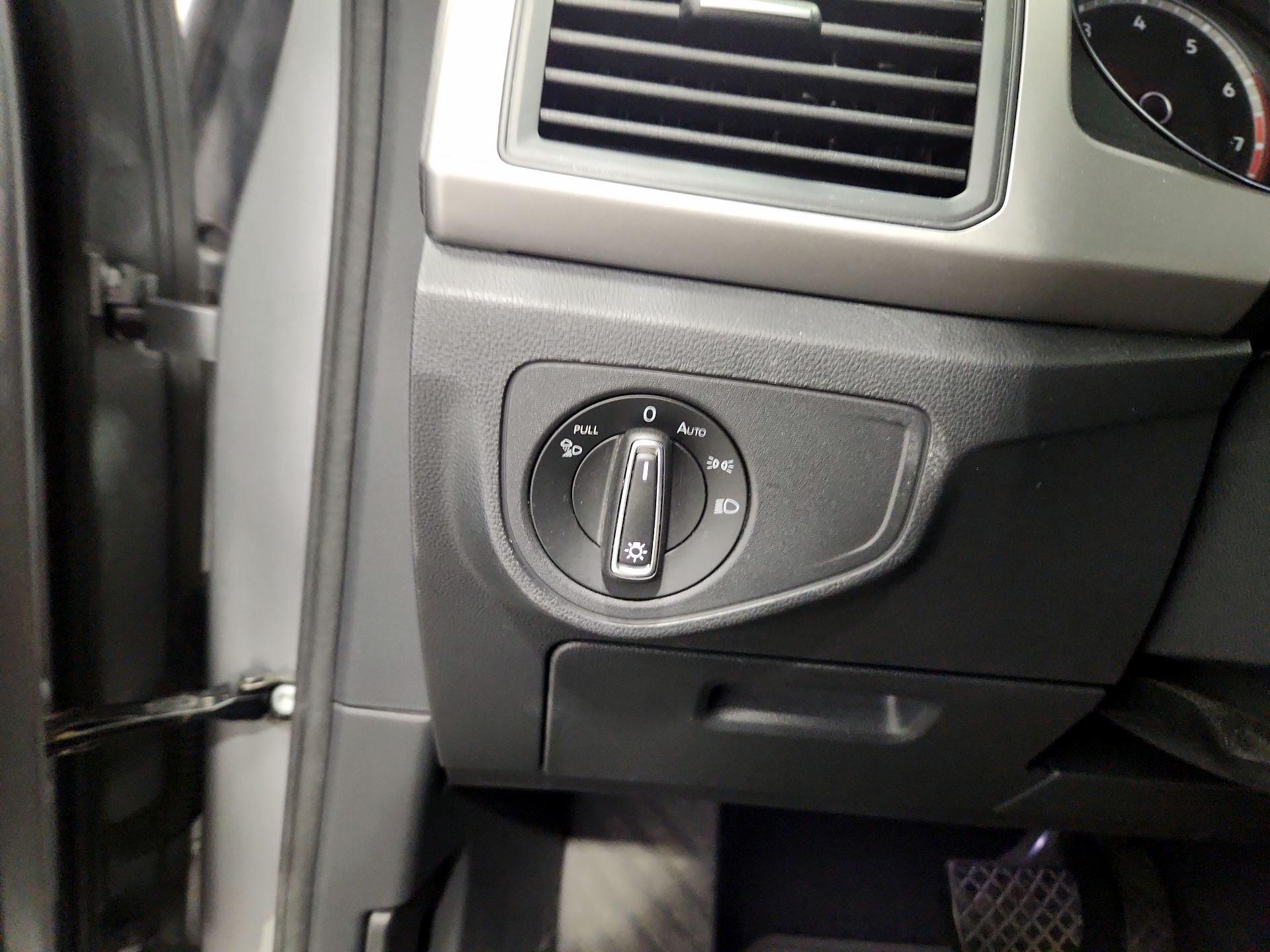 Thumbnail: 2020 Volkswagen Atlas - 13