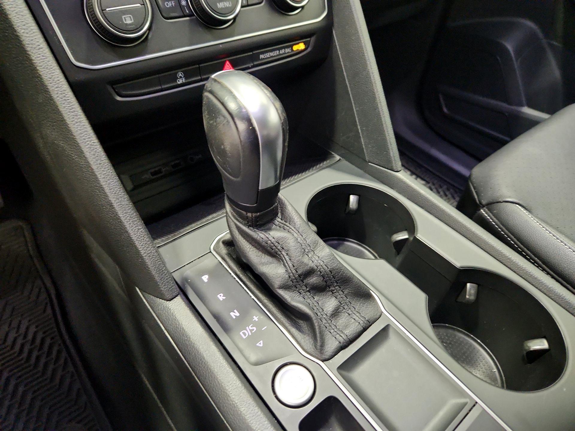 Thumbnail: 2020 Volkswagen Atlas - 17