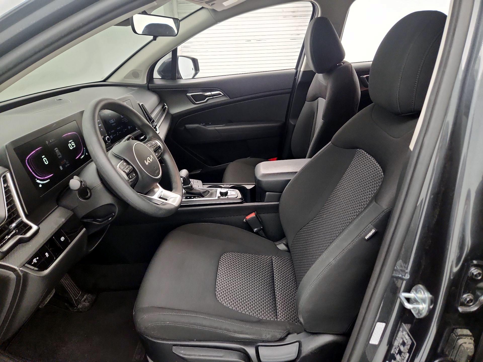 Thumbnail: 2023 Kia Sportage - 11