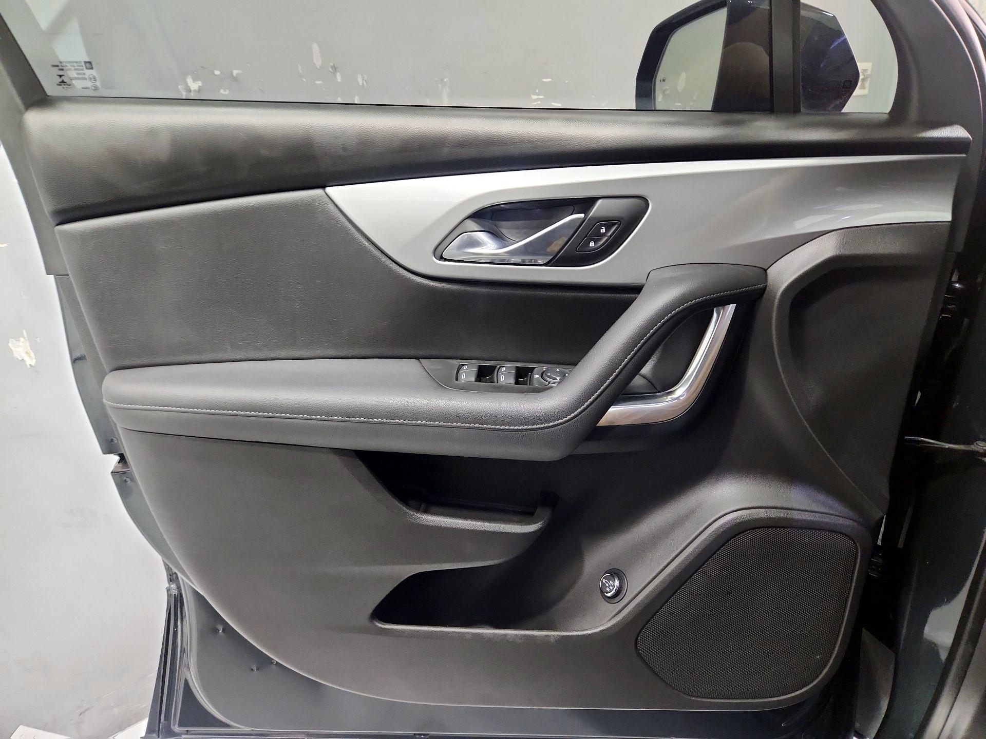 Thumbnail: 2019 Chevrolet Blazer - 12