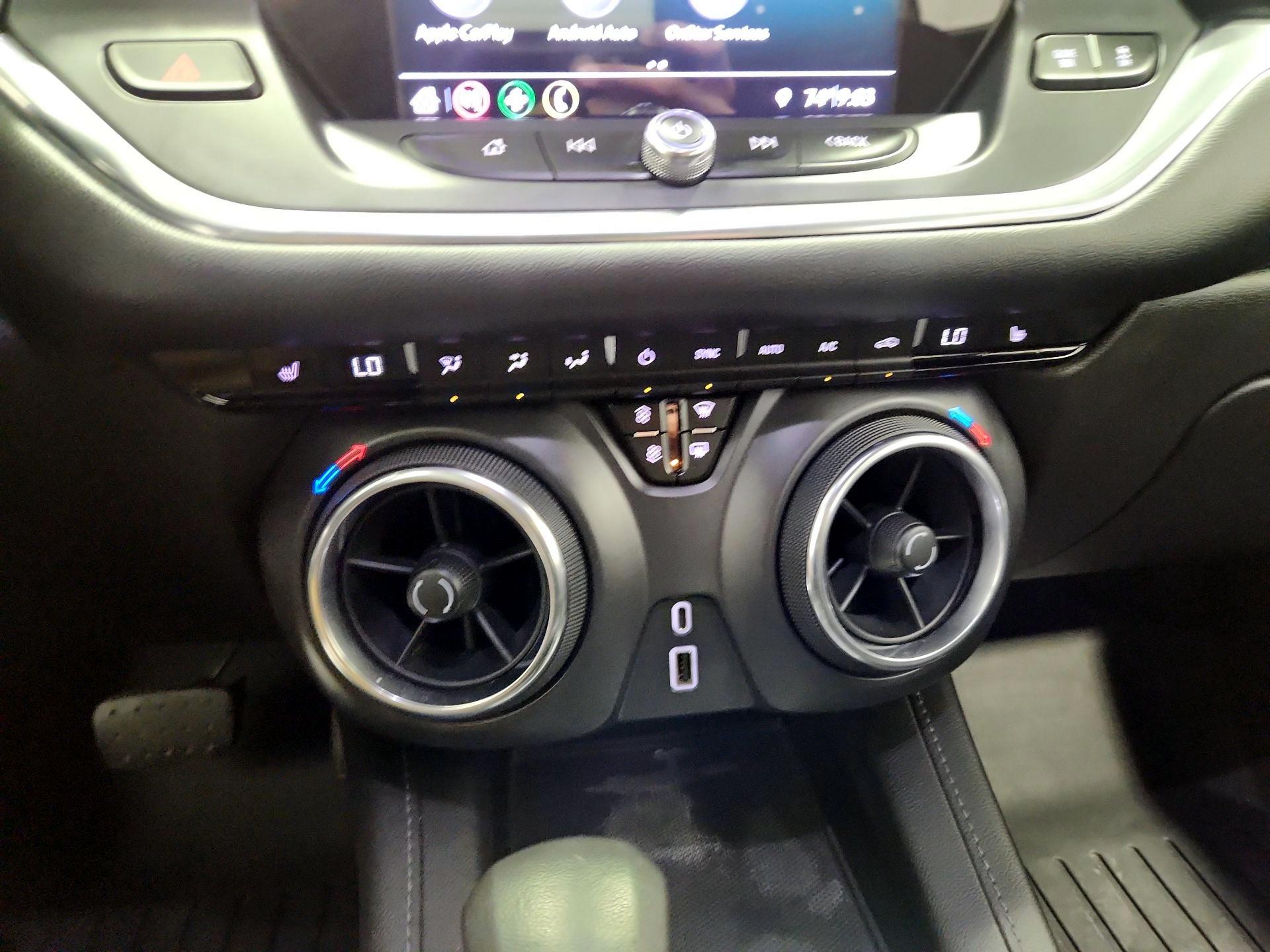 Thumbnail: 2019 Chevrolet Blazer - 16