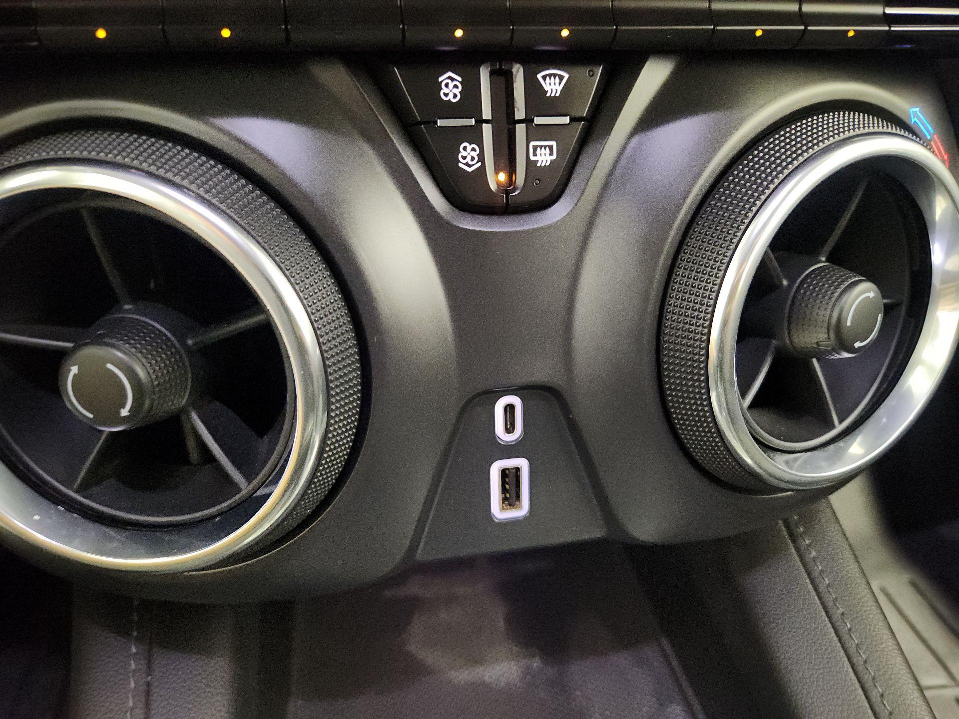 Thumbnail: 2019 Chevrolet Blazer - 18