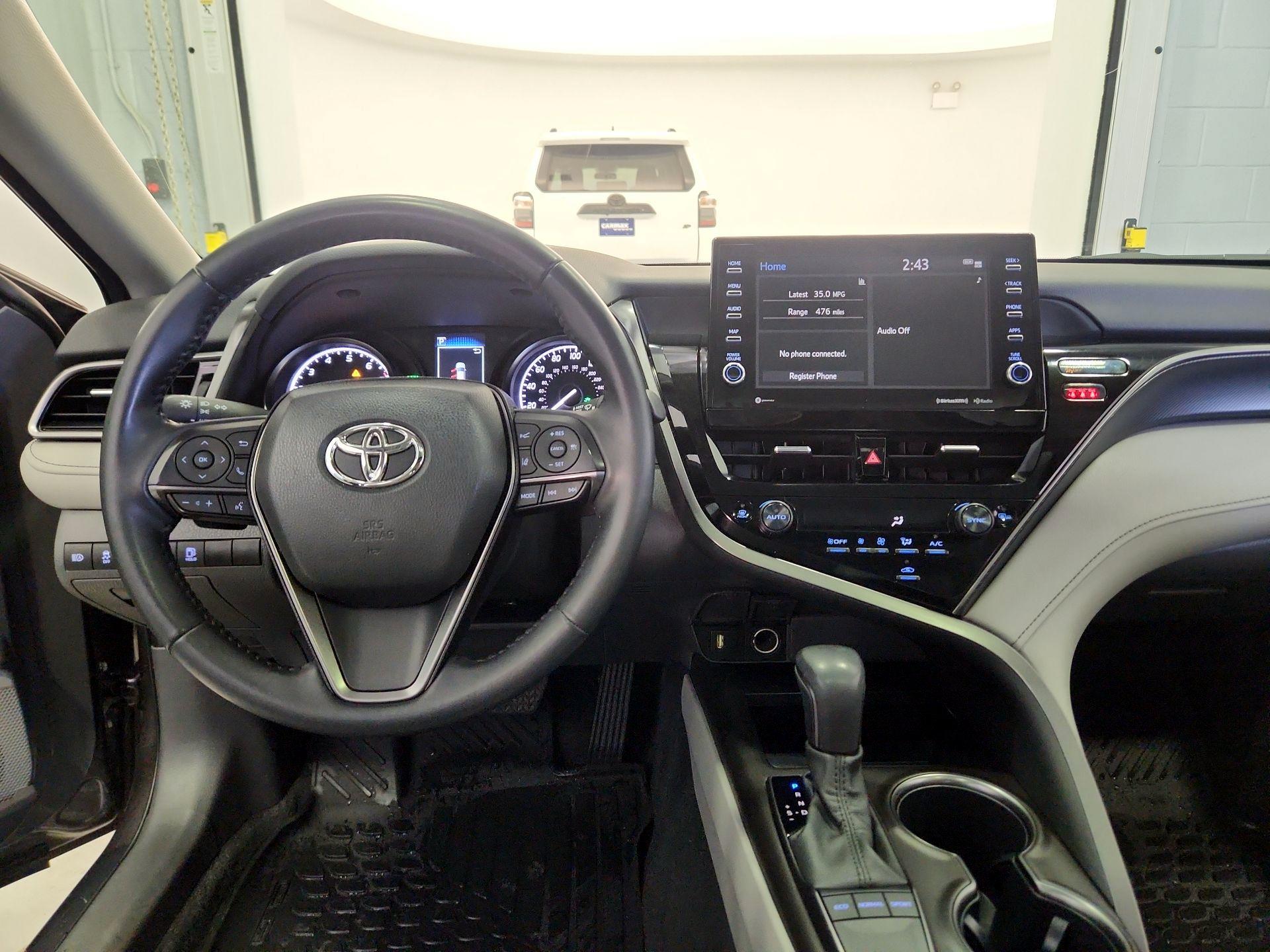 Thumbnail: 2022 Toyota Camry - 9