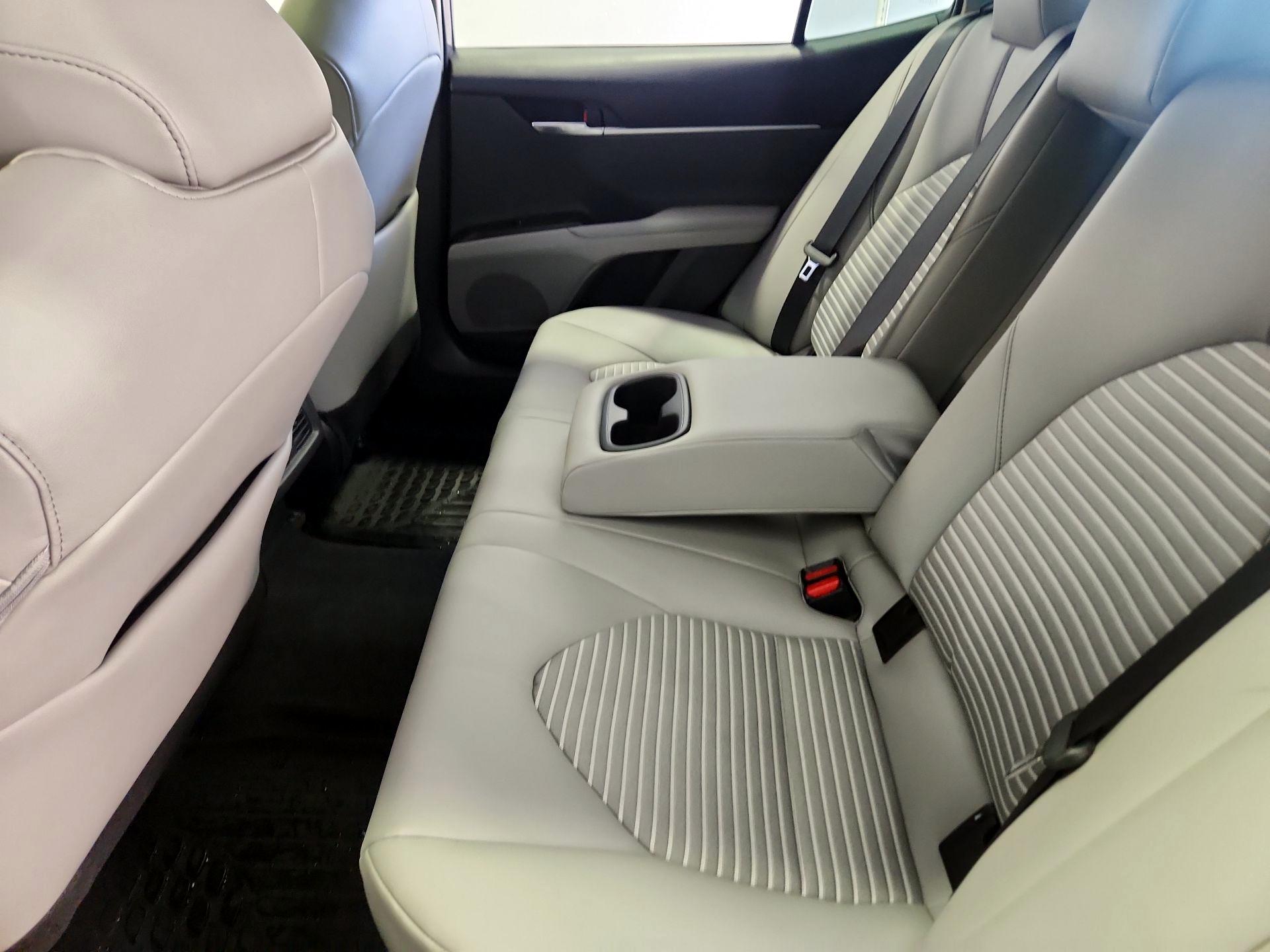 Thumbnail: 2022 Toyota Camry - 20