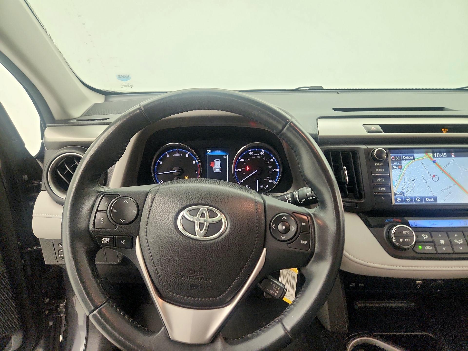 Thumbnail: 2016 Toyota RAV4 - 10