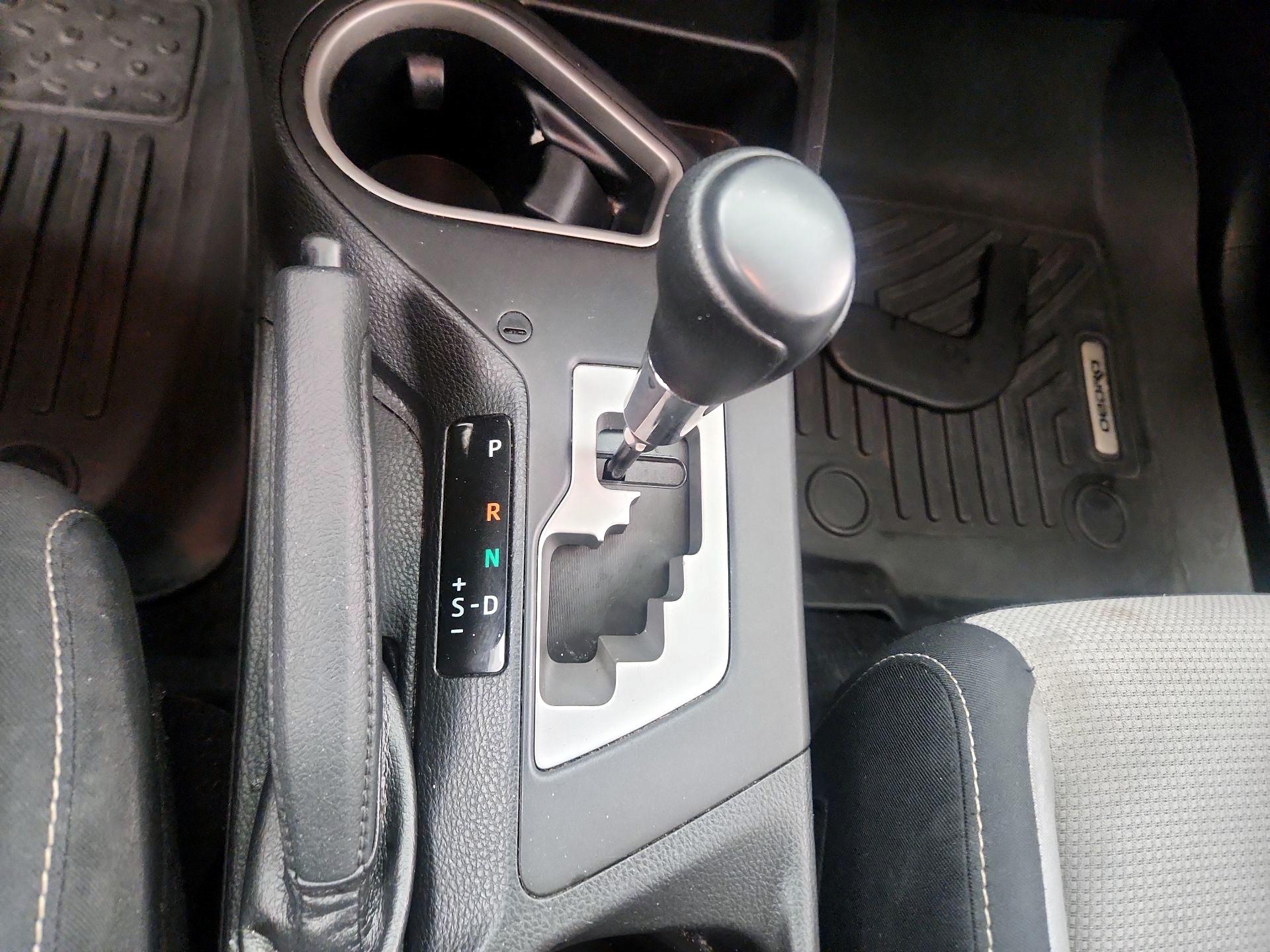 Thumbnail: 2016 Toyota RAV4 - 18