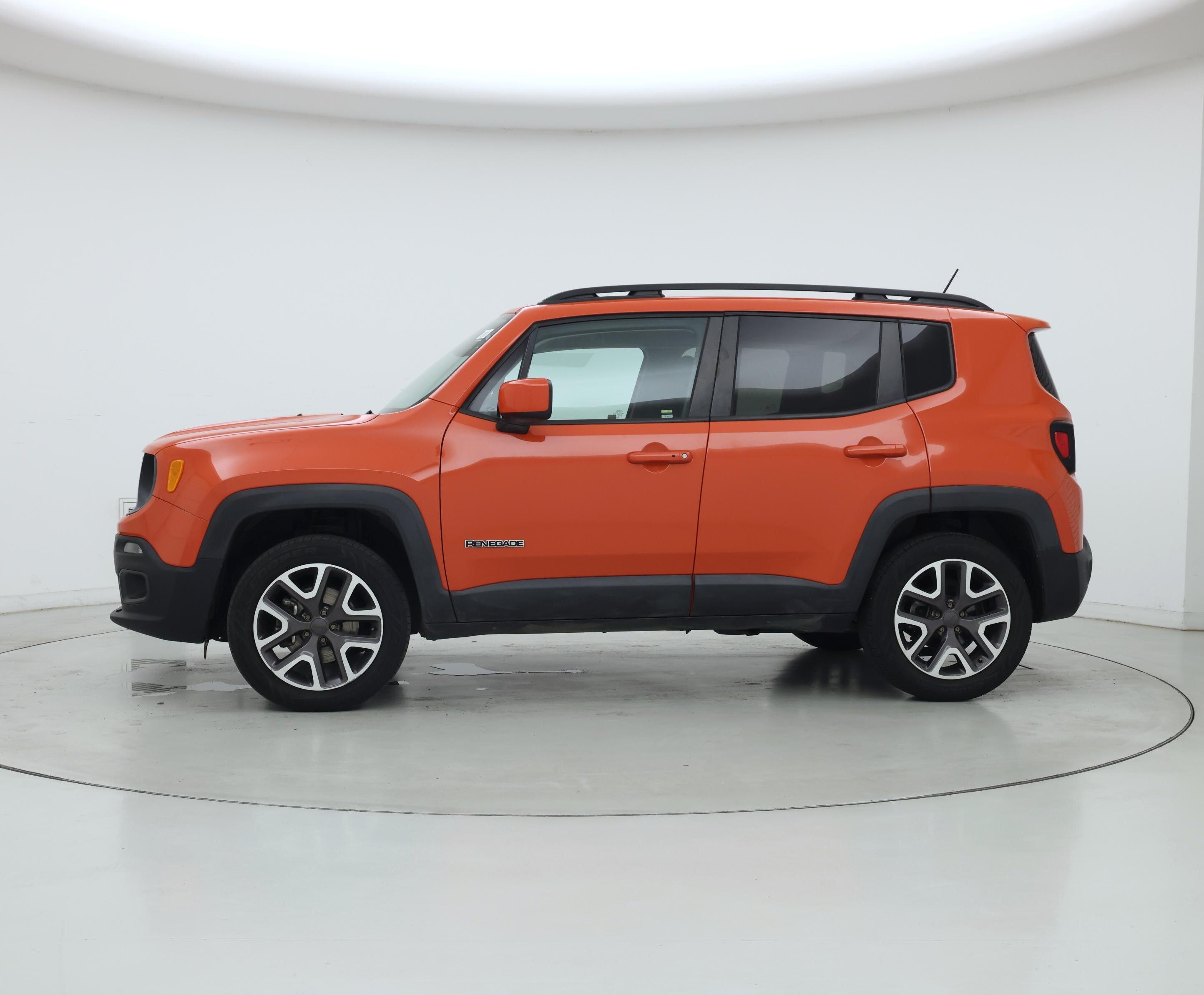 Thumbnail: 2015 Jeep Renegade - 3