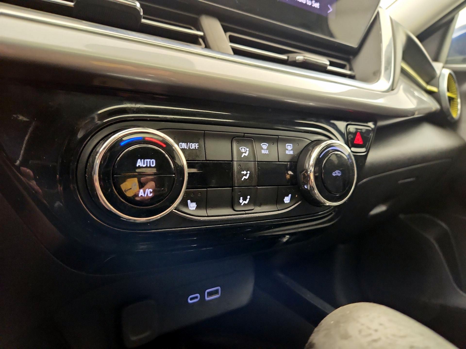 Thumbnail: 2024 Chevrolet Trax - 14