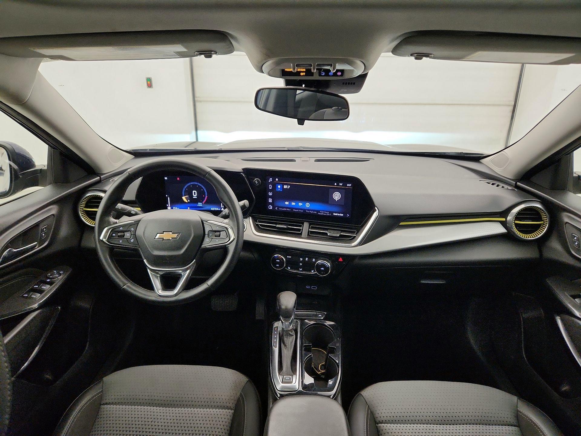Thumbnail: 2024 Chevrolet Trax - 8