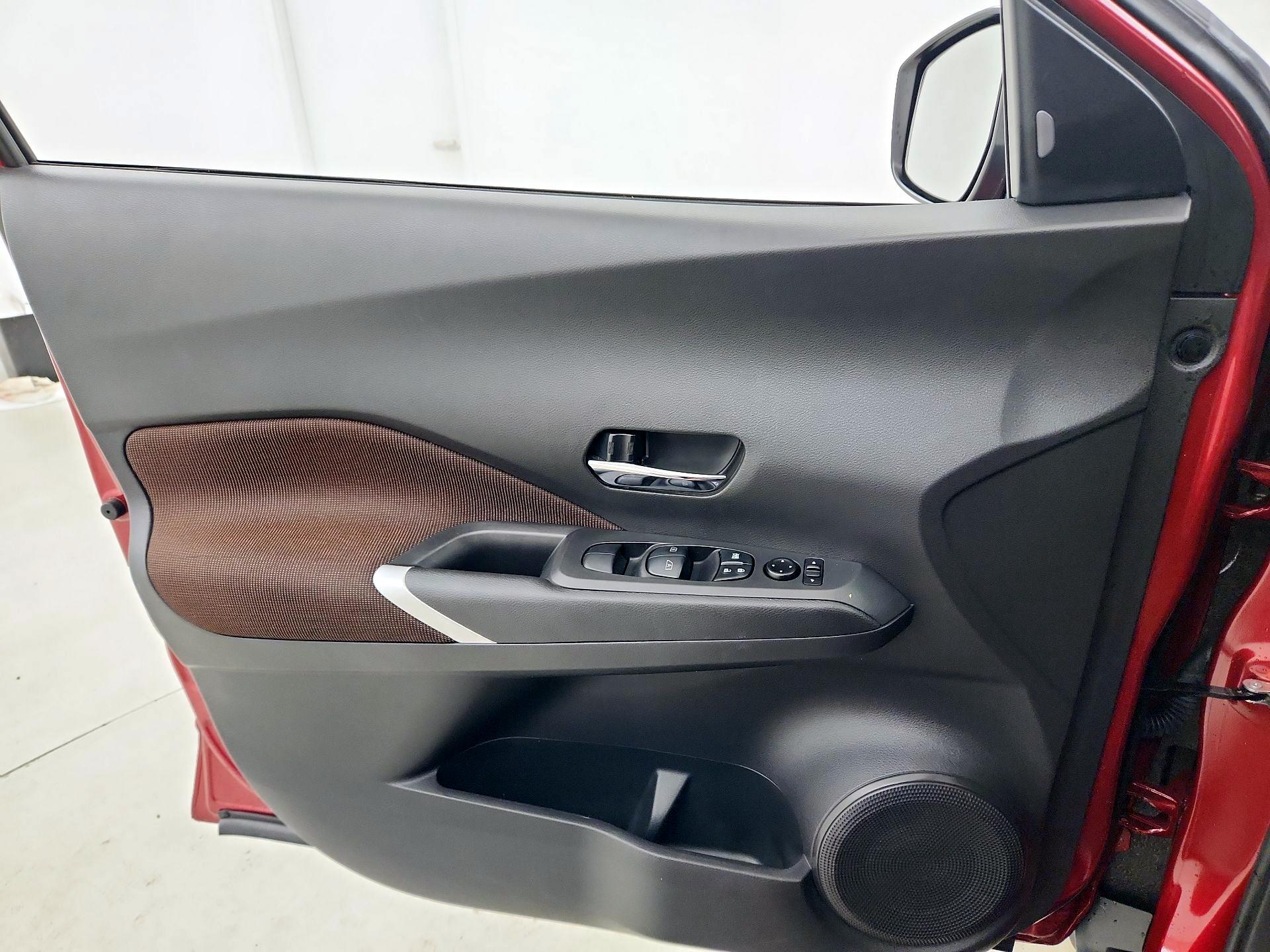 Thumbnail: 2022 Nissan Kicks - 12