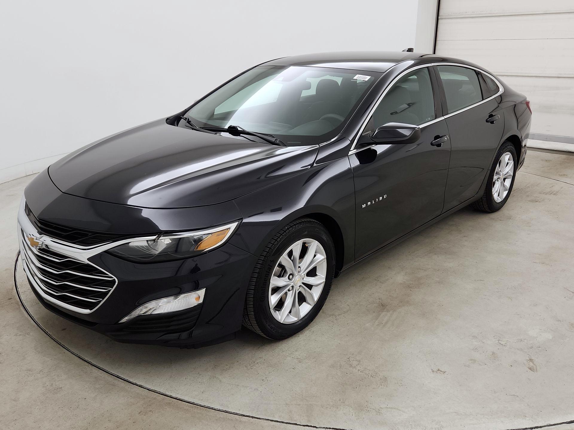 Thumbnail: 2022 Chevrolet Malibu - 3