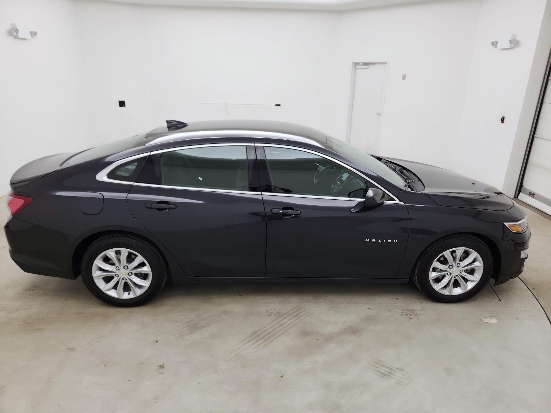 Thumbnail: 2022 Chevrolet Malibu - 4