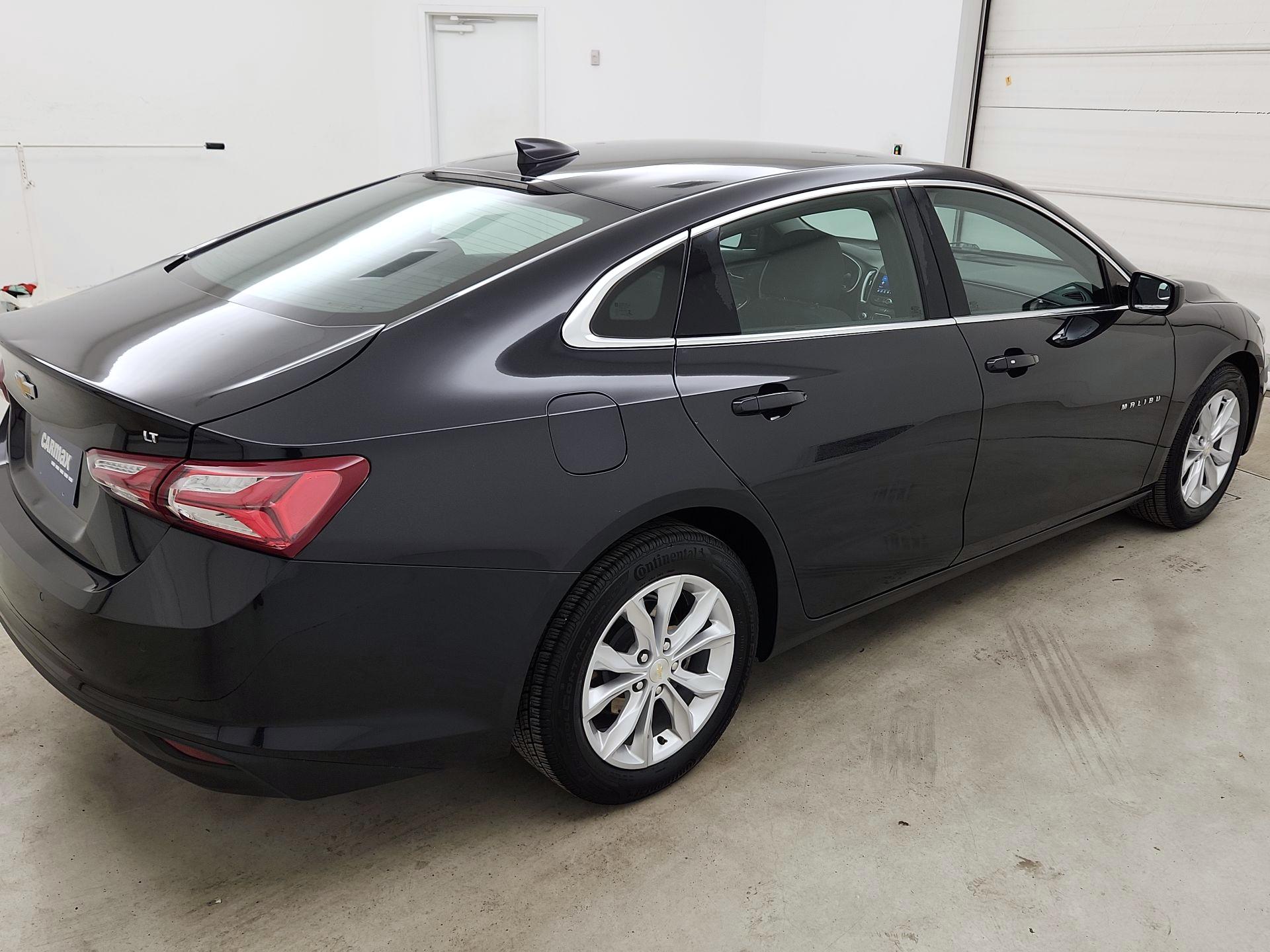 Thumbnail: 2022 Chevrolet Malibu - 5