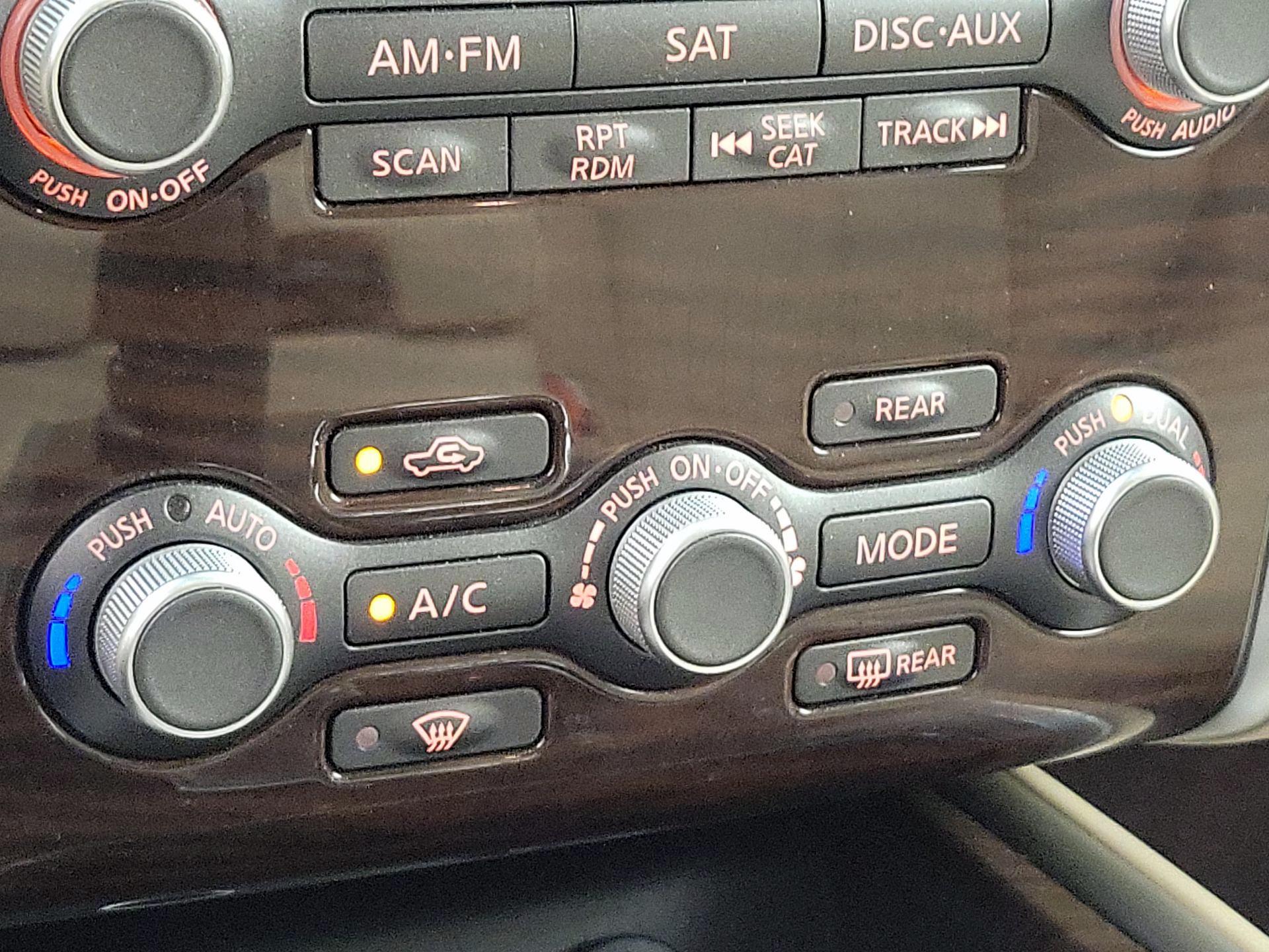 Thumbnail: 2016 Nissan Pathfinder - 17